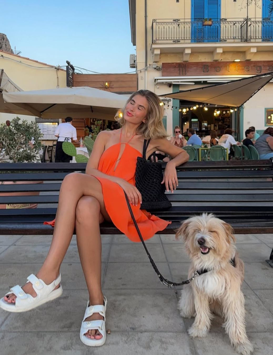 Chunky sandály: Odvážný letní look, který vás bude bavit