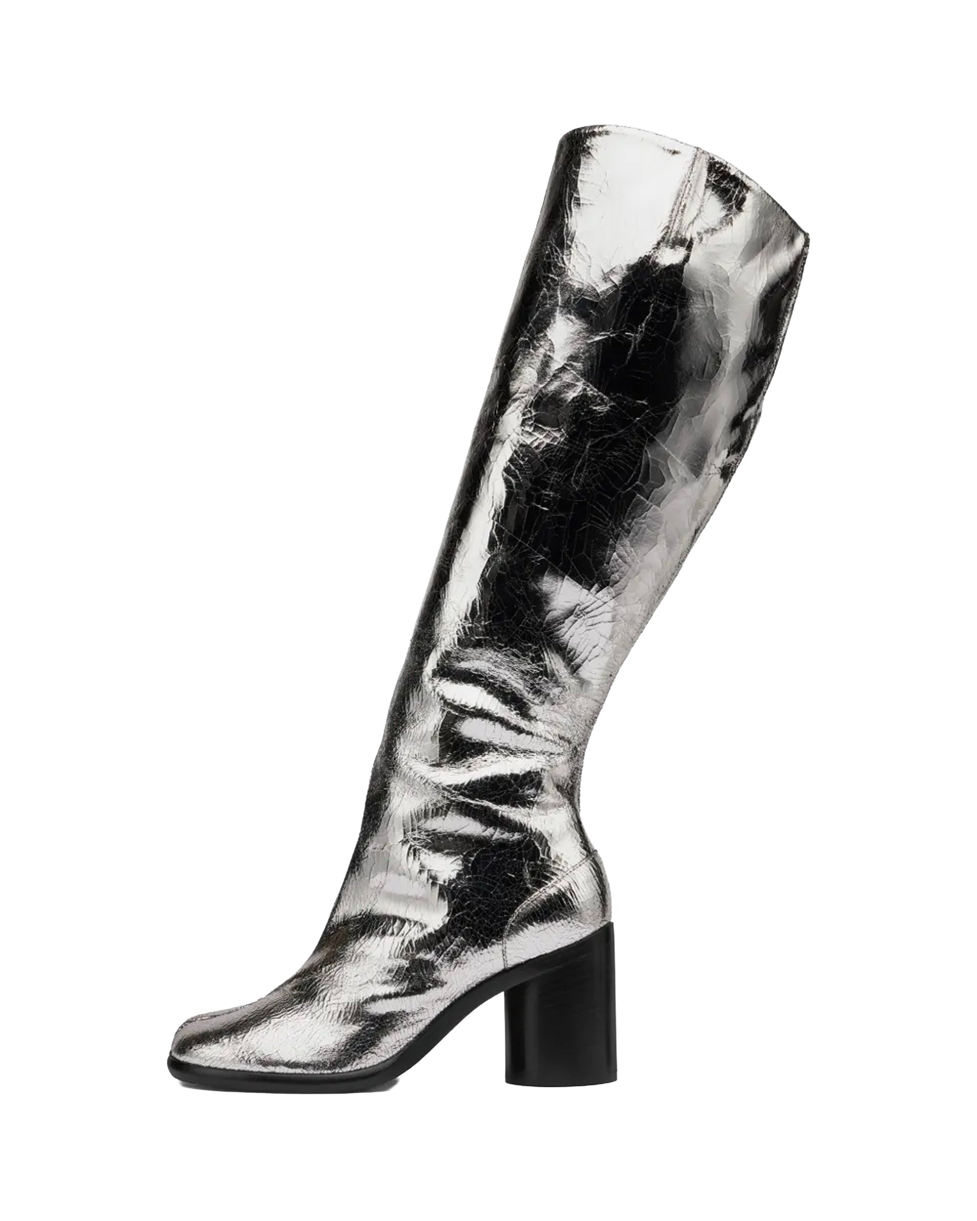 Stříbrné vysoké kozačky, MAISON MARGIELA, 1 835 €