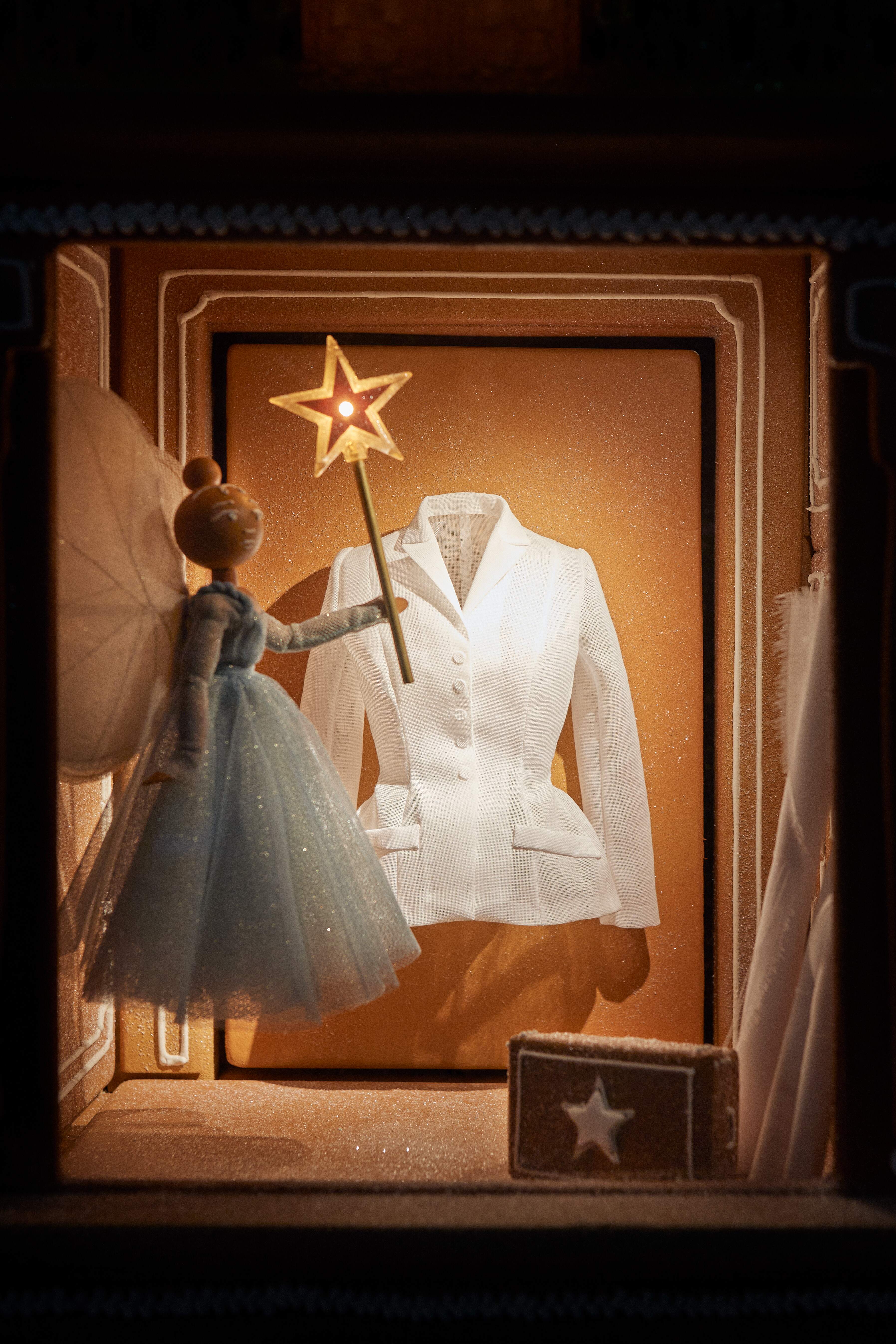 Dior x Harrods, výstava