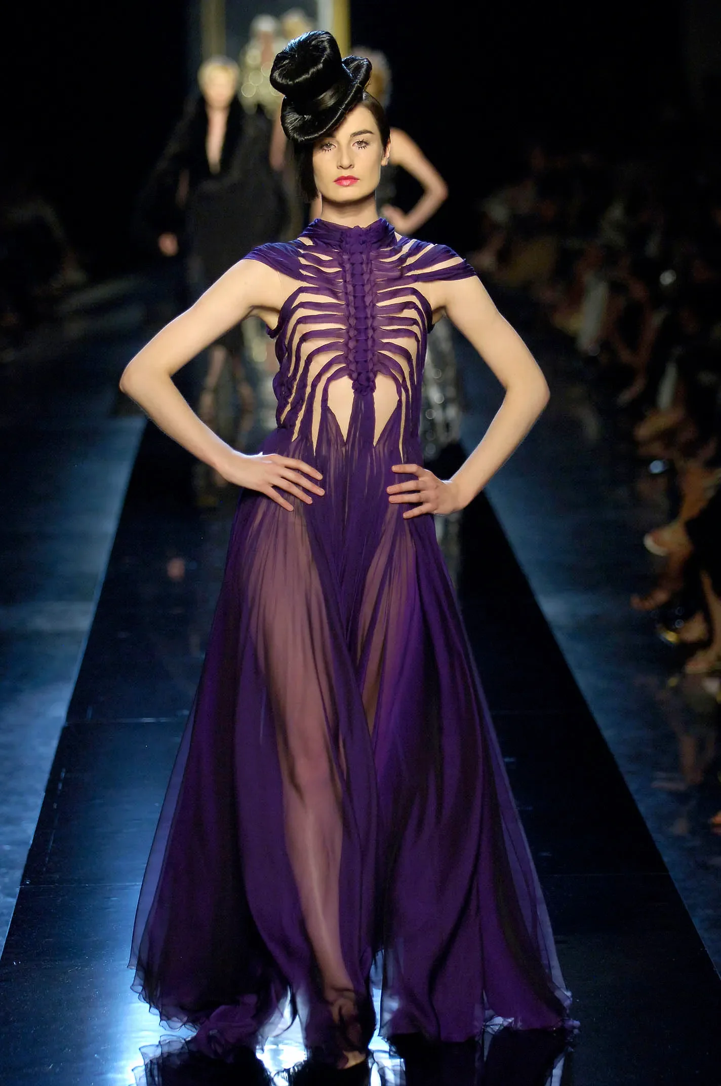 Jean Paul Gaultier, podzim-zima 2006 couture Autor:Jean Paul Gaultier