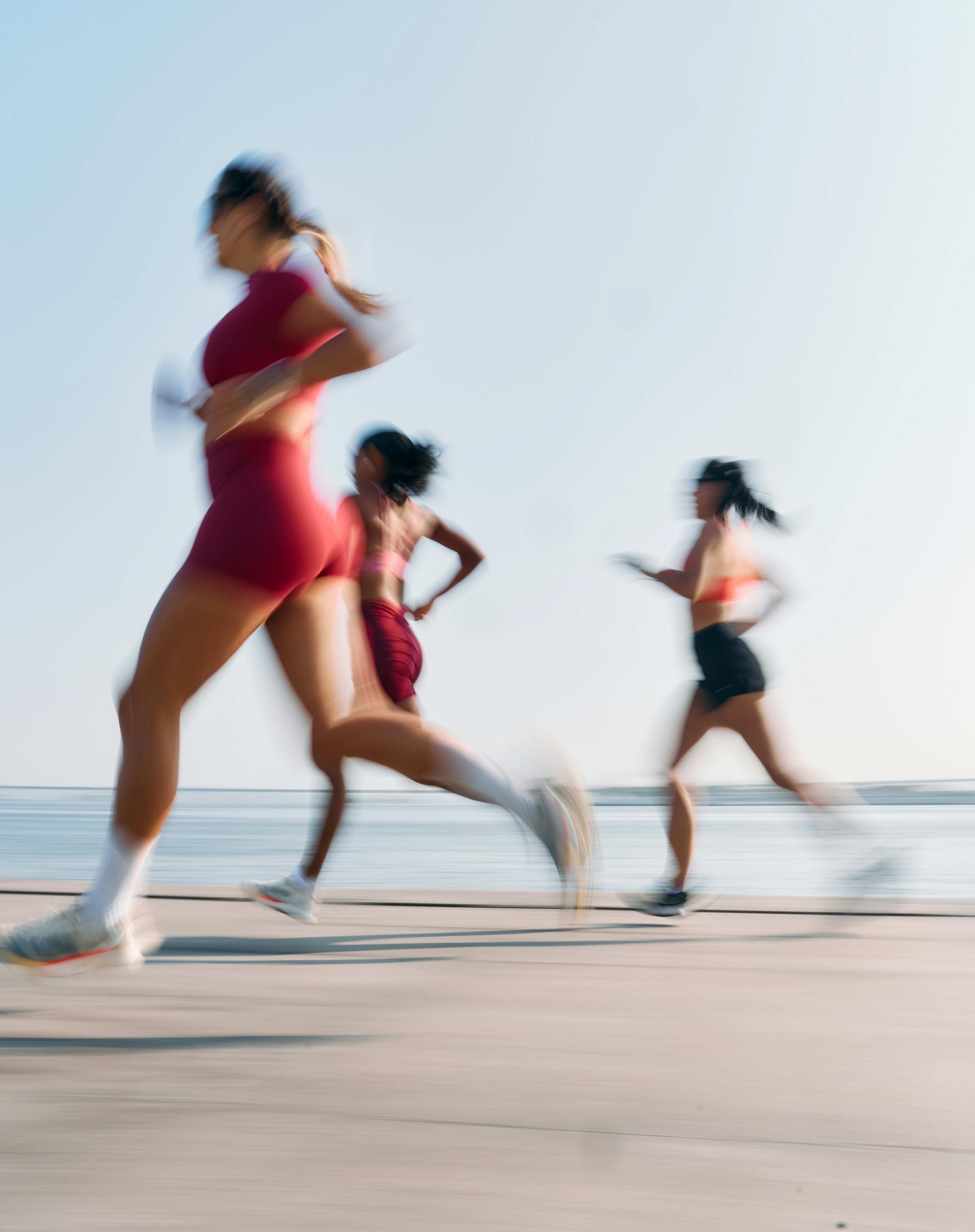 Jsou běžecké kluby nový Tinder? Proč se přes běh seznamuje stále více lidí Jsou běžecké kluby nový Tinder? Proč se přes běh seznamuje stále více lidí