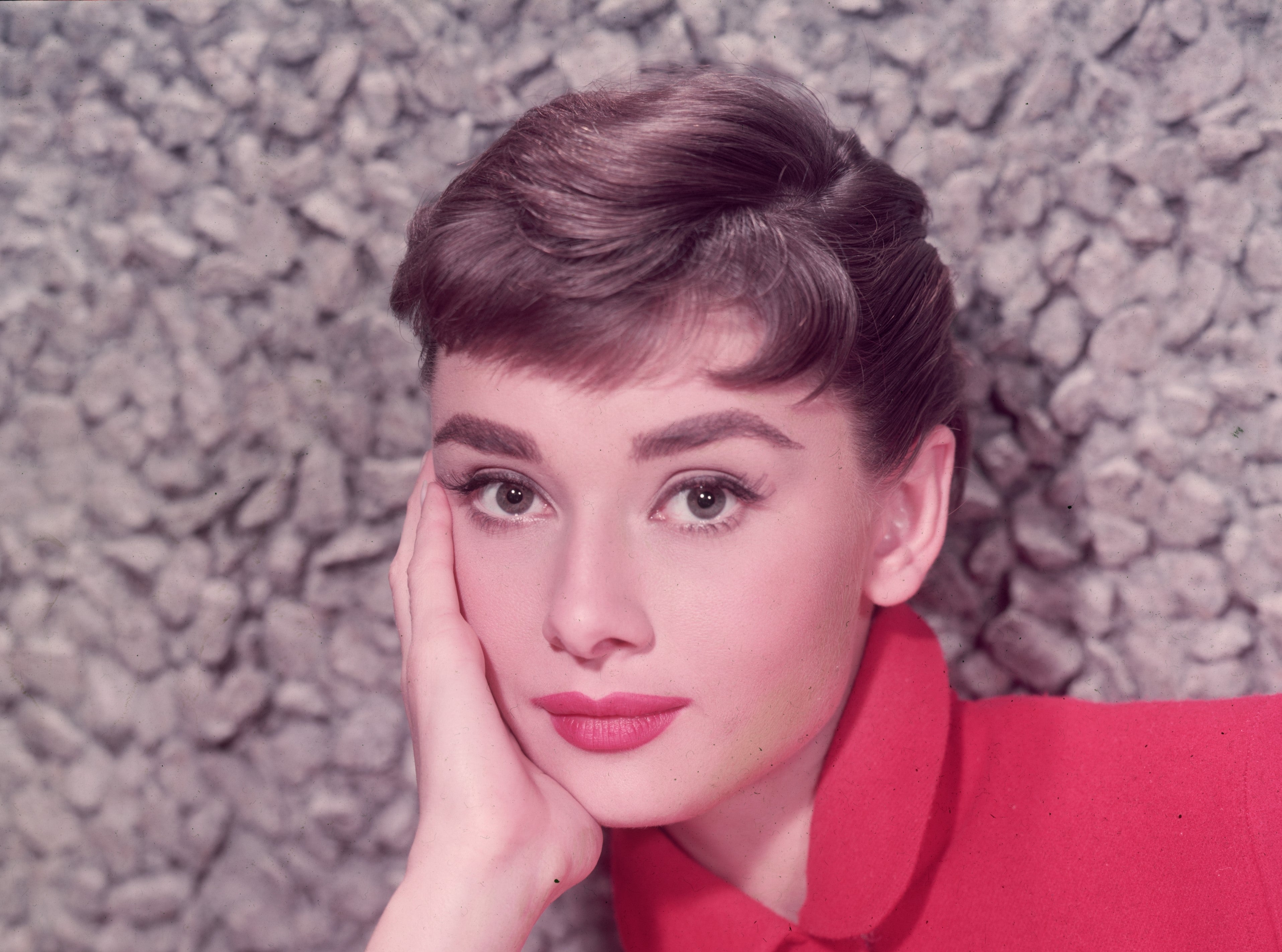 11 věcí, co jste nevěděli o kosmetické rutině Audrey Hepburn