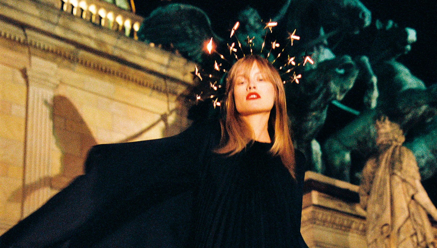 Kdo je Klara Kristin, dívka z obálky nového vydání?