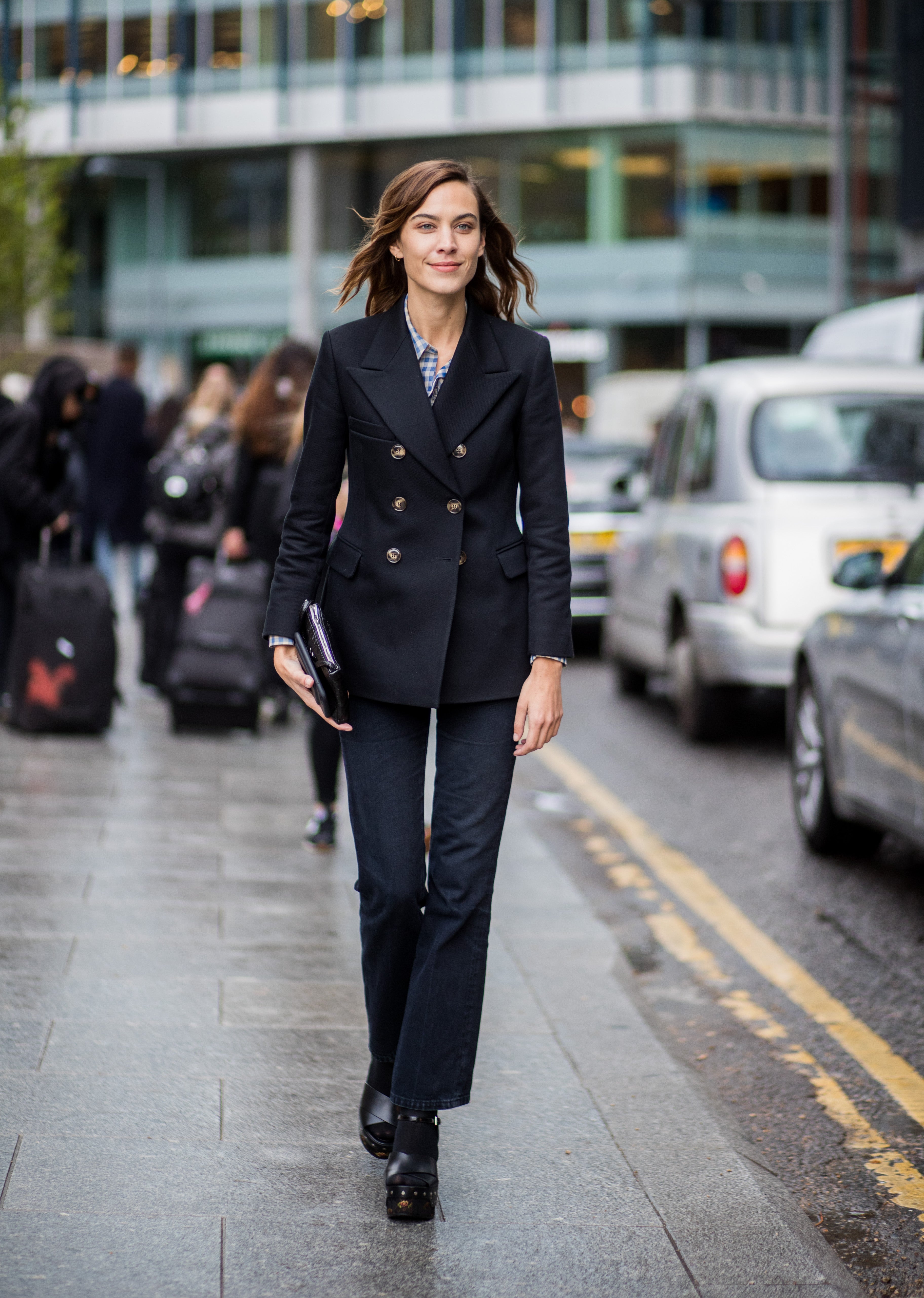 Alexa Chung na London Fashion Week, září 2017