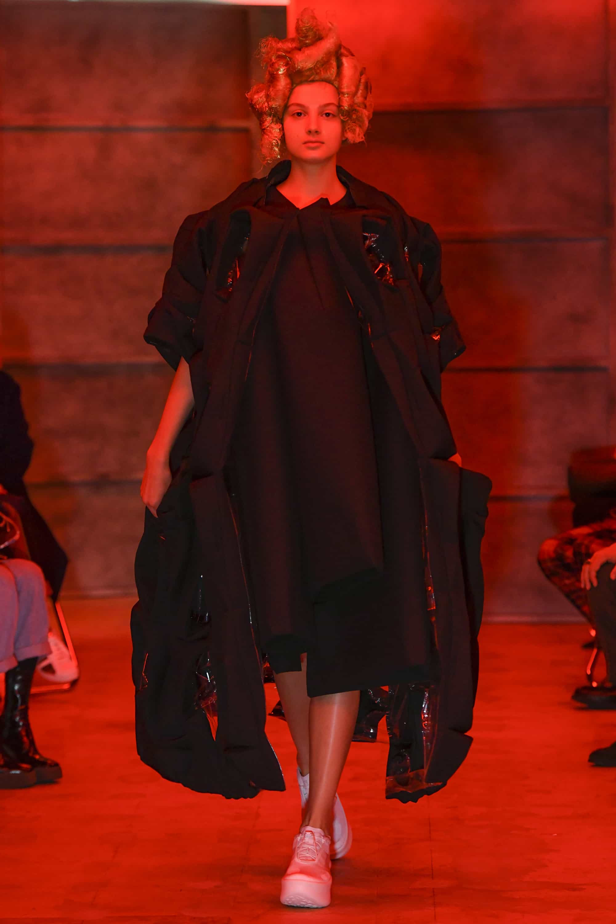 COMME des GARÇONS Spring-Summer 2021