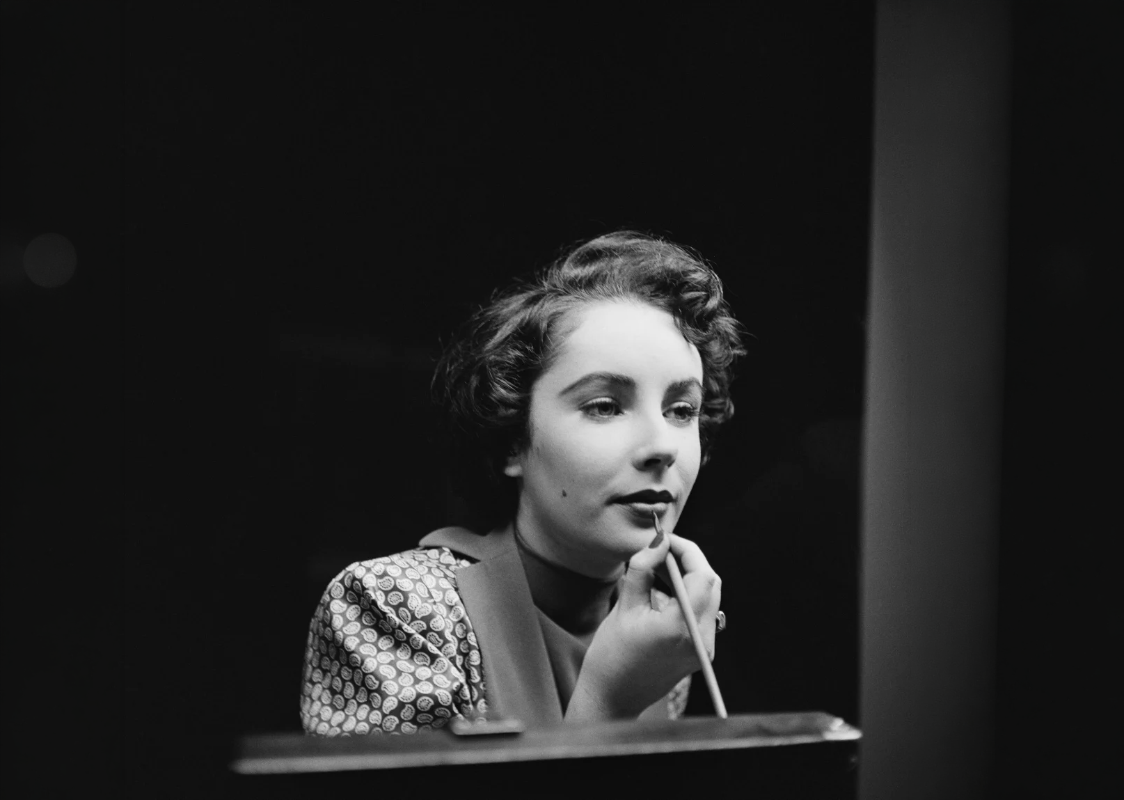 Tenká červená linie aneb Historie rtěnky do kabelky