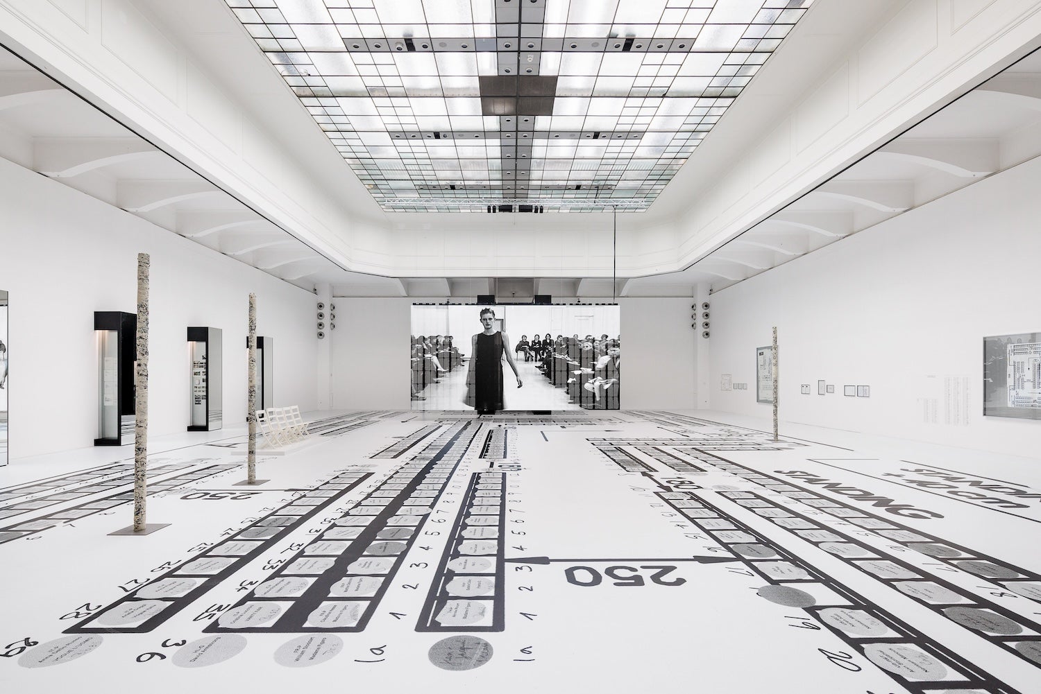 Výstava ve Vídni: Módní návrhář Helmut Lang a prostor jeho práce