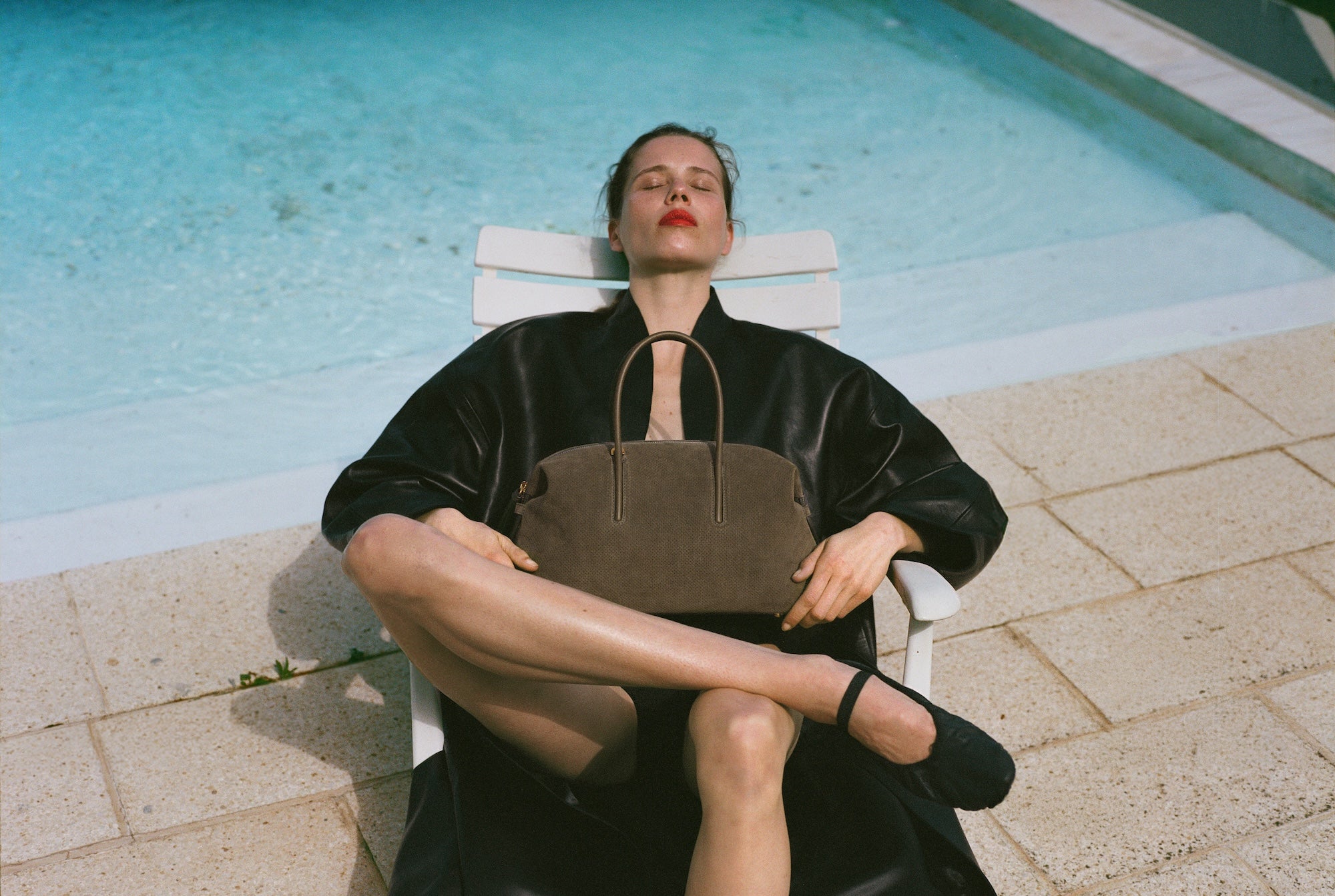 Od Harvardu k šatníku princezny z Walesu a Meryl Streep. Příběh vizionářky, která mění pravidla módního byznysu