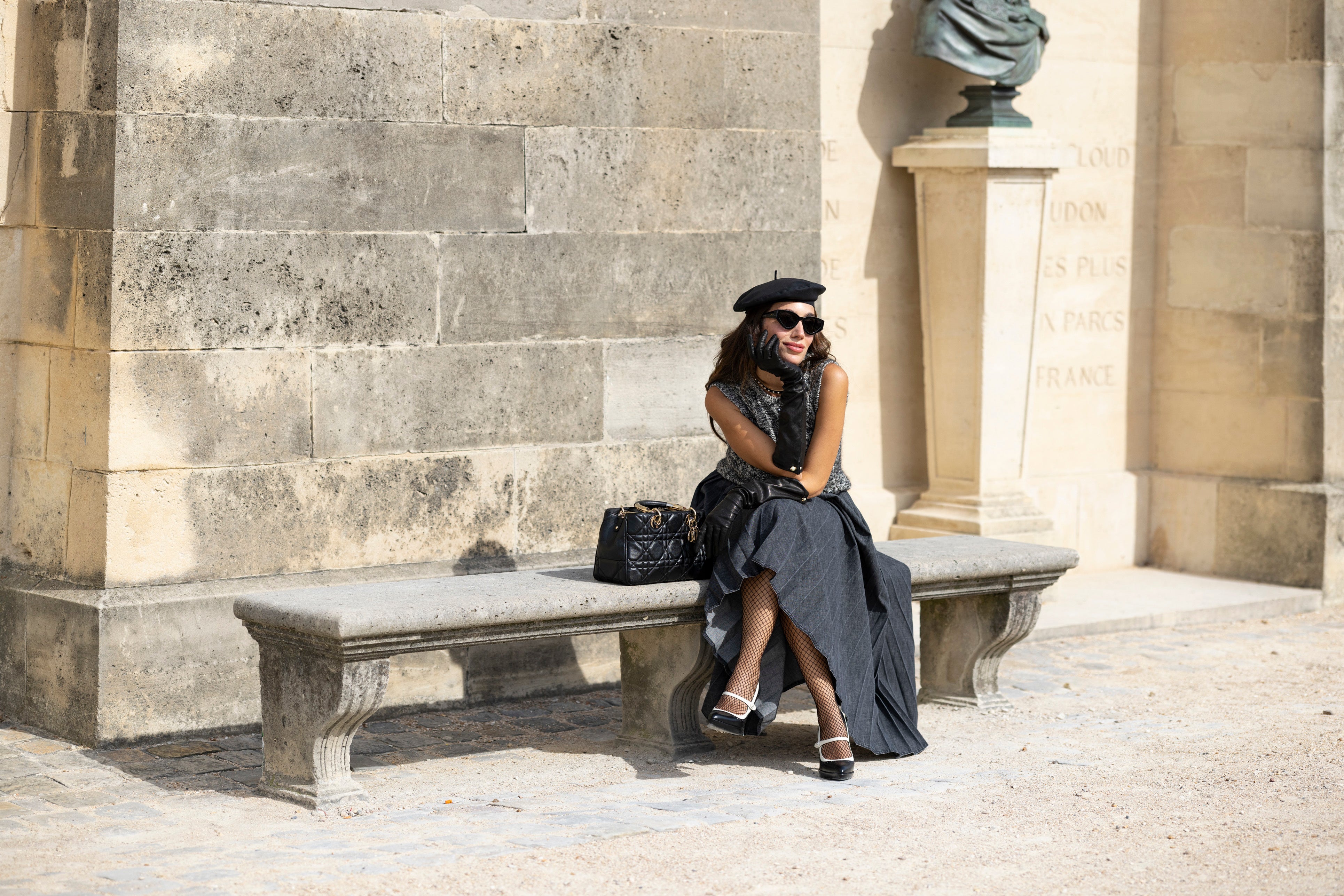 Tyto trendy sukně jsou ideální volbou, co si právě teď obléct do kanceláře