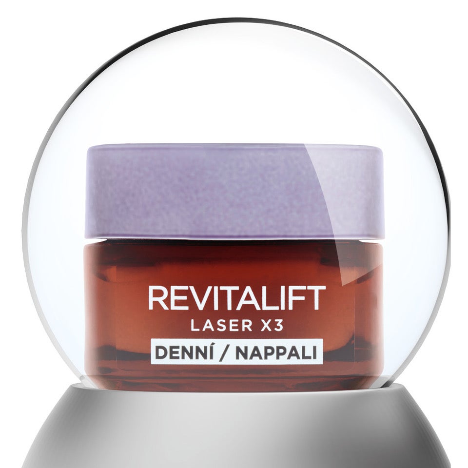 NOVÝ DEN  Denní krém na obličej s intenzivní výživou LʼOréal Paris Revitalift Laser X3 okamžitě po použití dodává pleti rovnoměrný vzhled. Po 1 týdnu používání dokáže redukovat vrásky a jemné linky a po 4 týdnech je pleť viditelně pevnější a má definované kontury. Využijte síly obsažených aktivních látek a dodejte s jejich pomocí pleti opět mladistvý vzhled. Prodává Notino, 399,90 Kč / 15,99 €