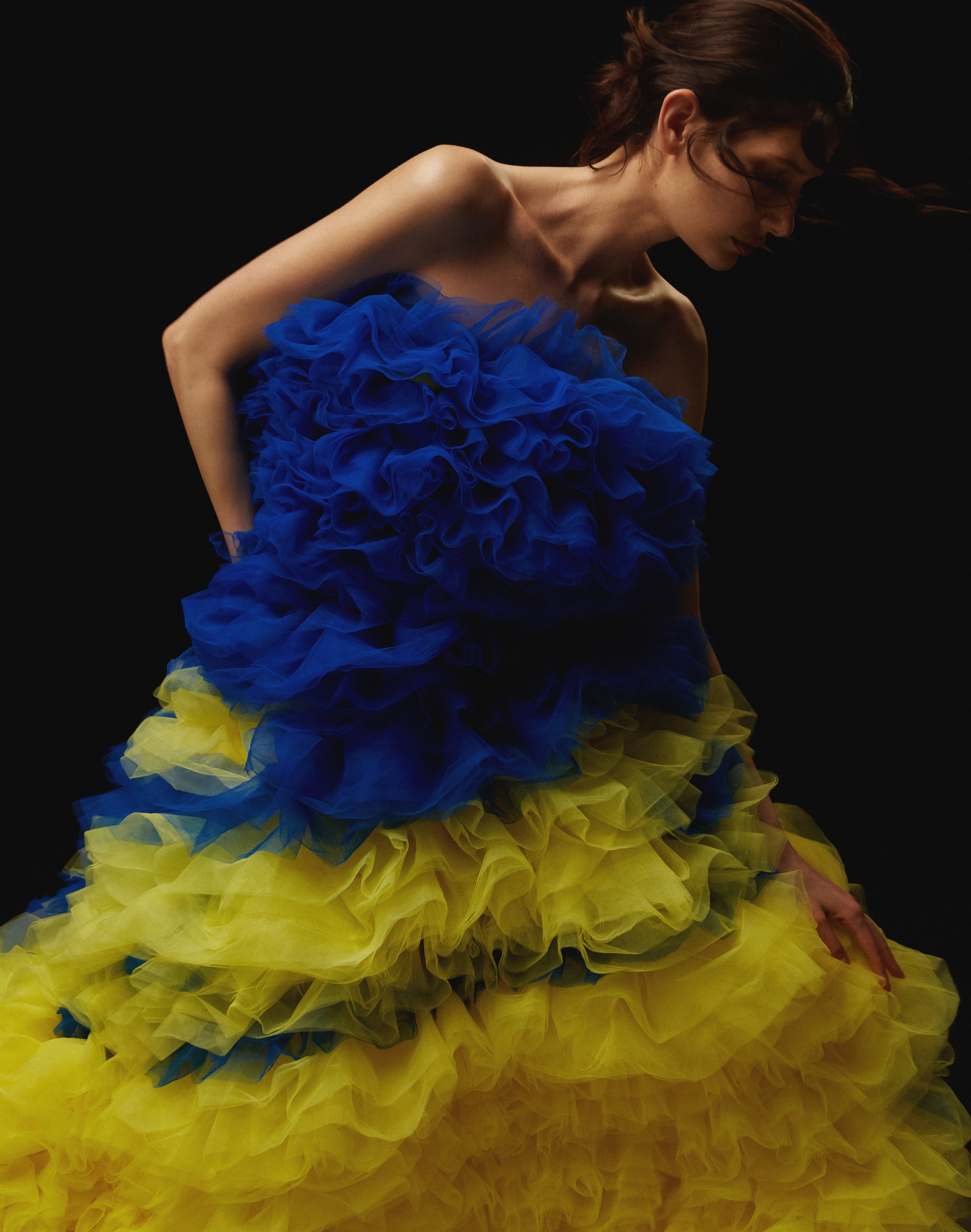 Róba značky Milla Nova v barvách ukrajinské vlajky