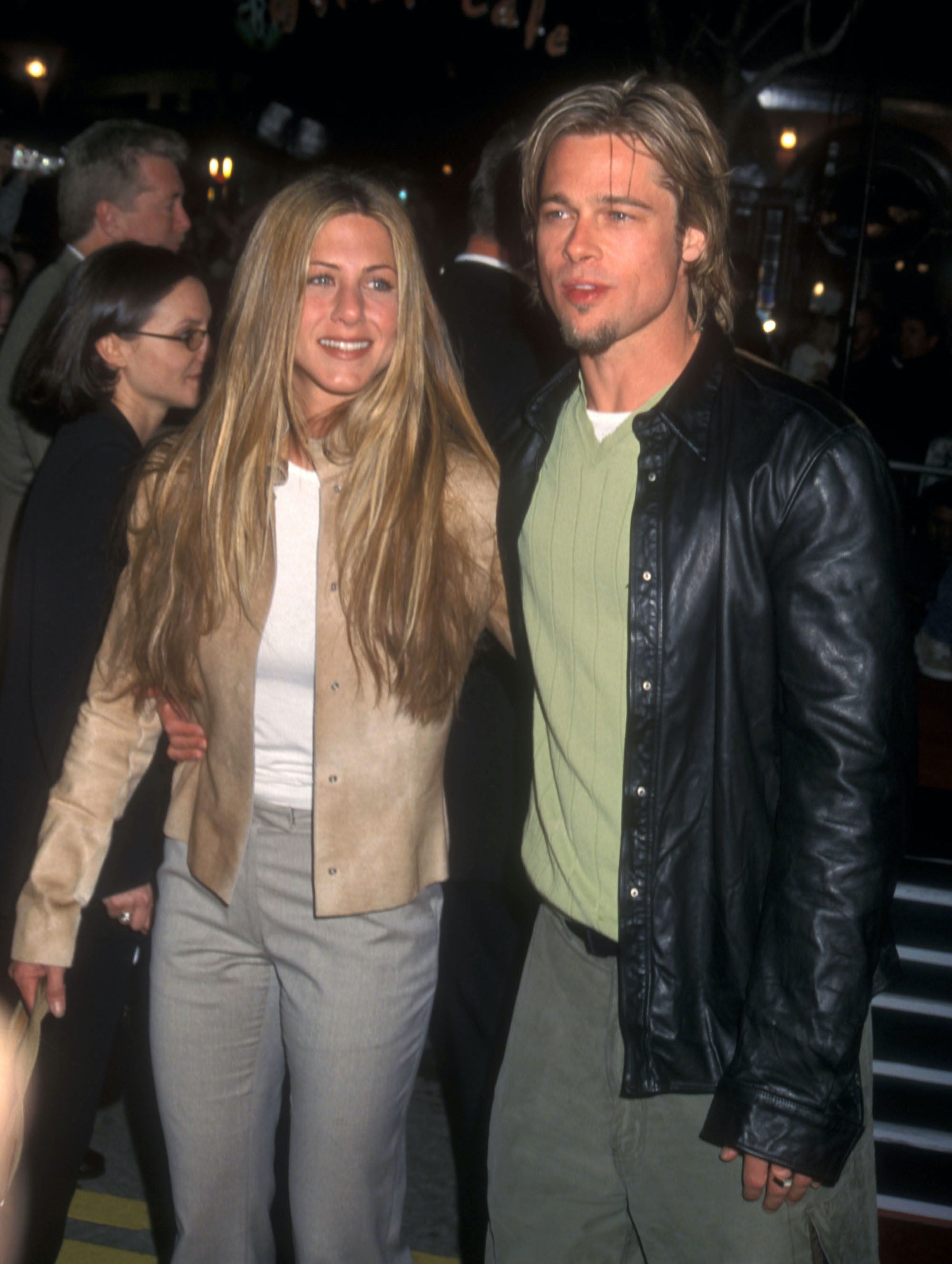 Jennifer Aniston a Brad Pitt, červen 1998