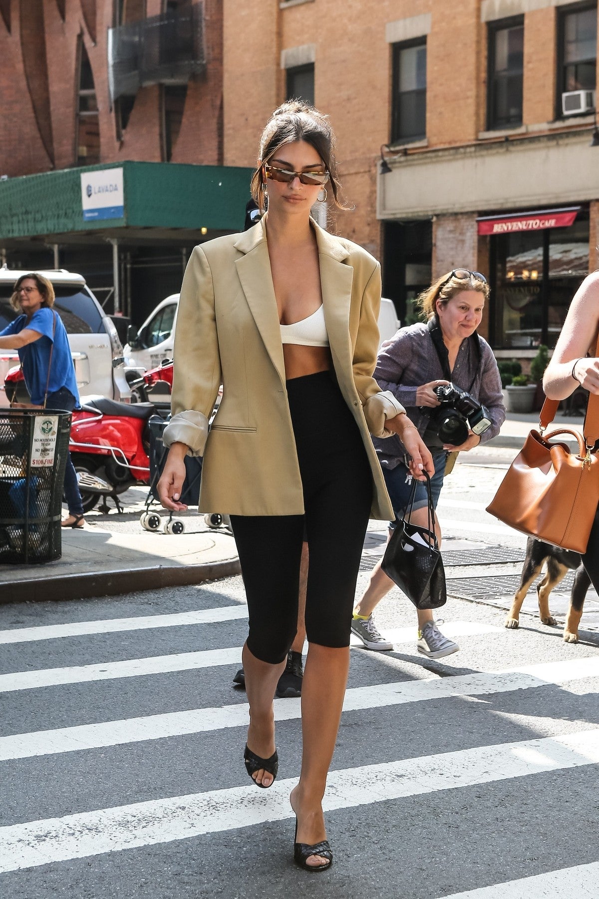 Emily Ratajkowski v New Yorku, 9. července 2019