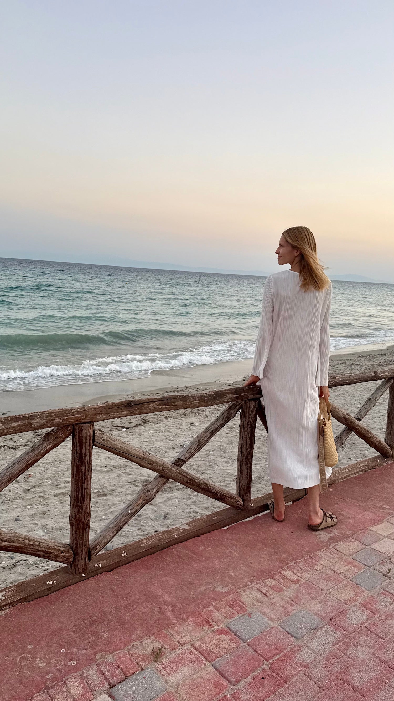 Grécka móda: ticho, ktoré má silu