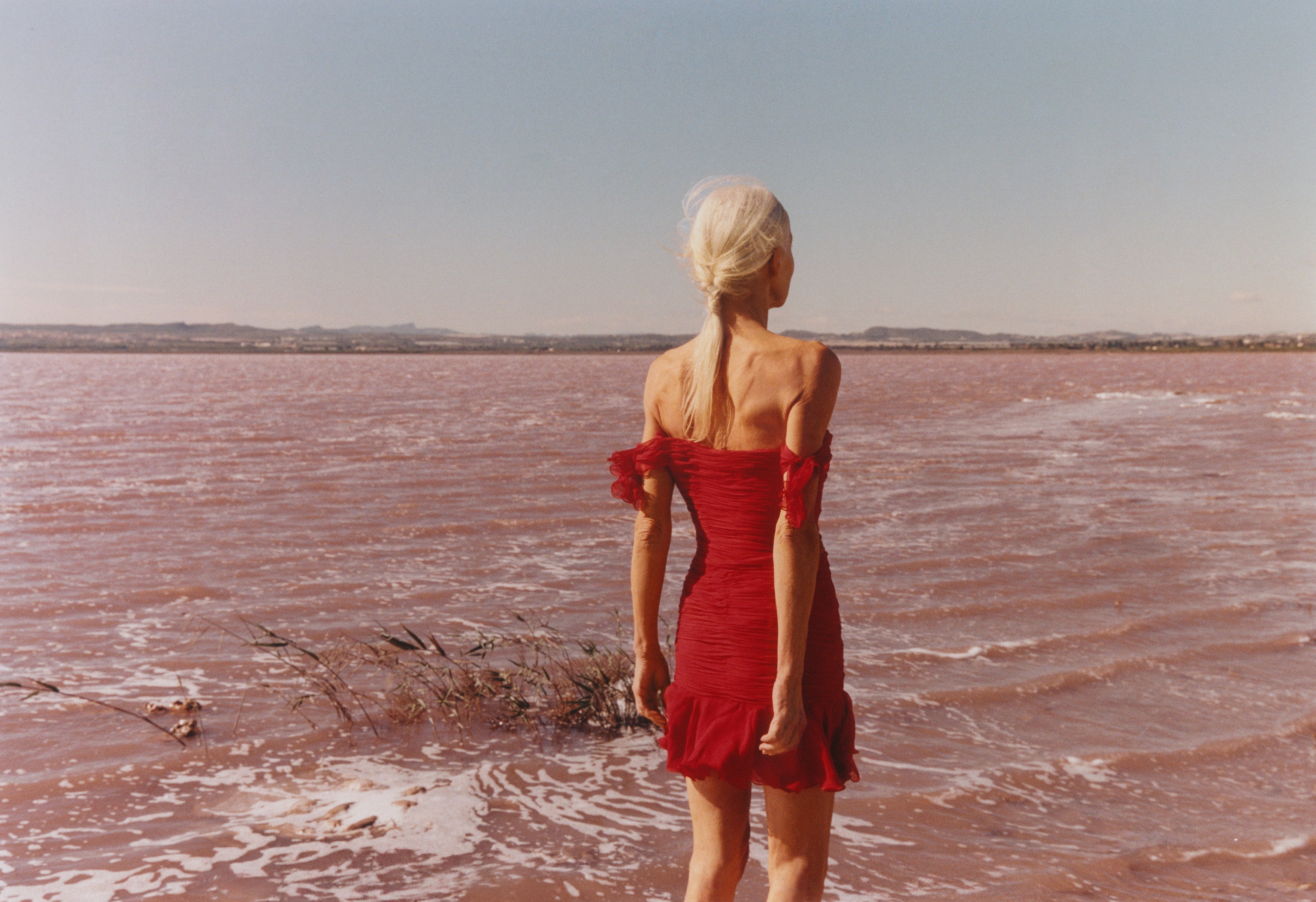 Proč šedivím předčasně? A co je důležitější: Dá se tento proces zvrátit?