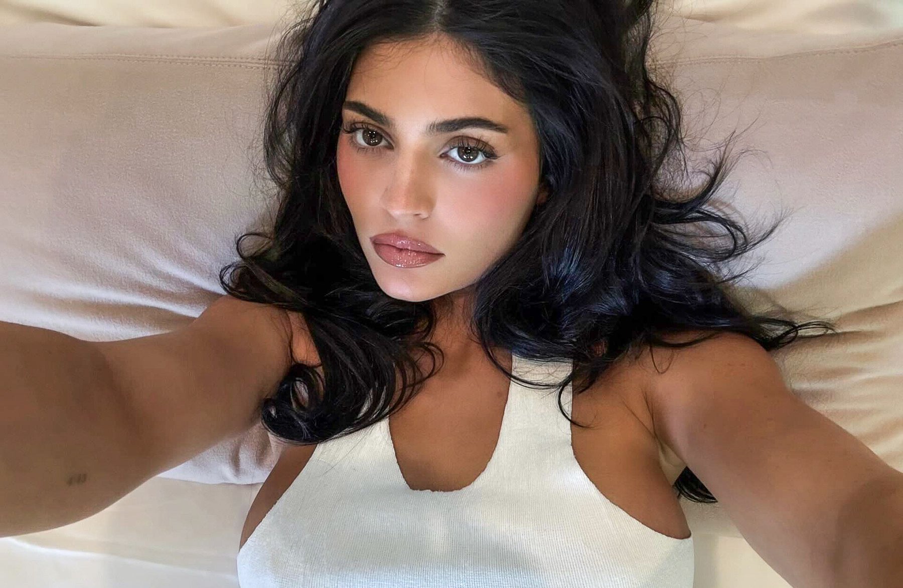 Strach být cringe. Jak se z ironie stal ochranný štít mladé generace