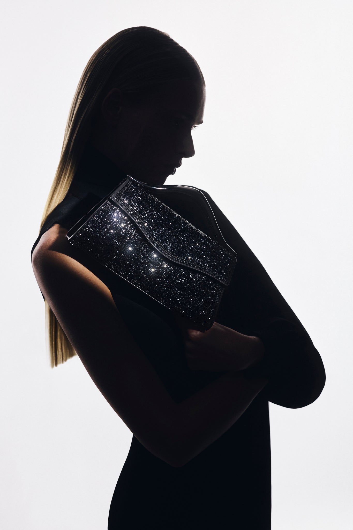 Luxusní kabelky Elie Saab: exkluzivní pohled do zákulisí s Marinou Raphael