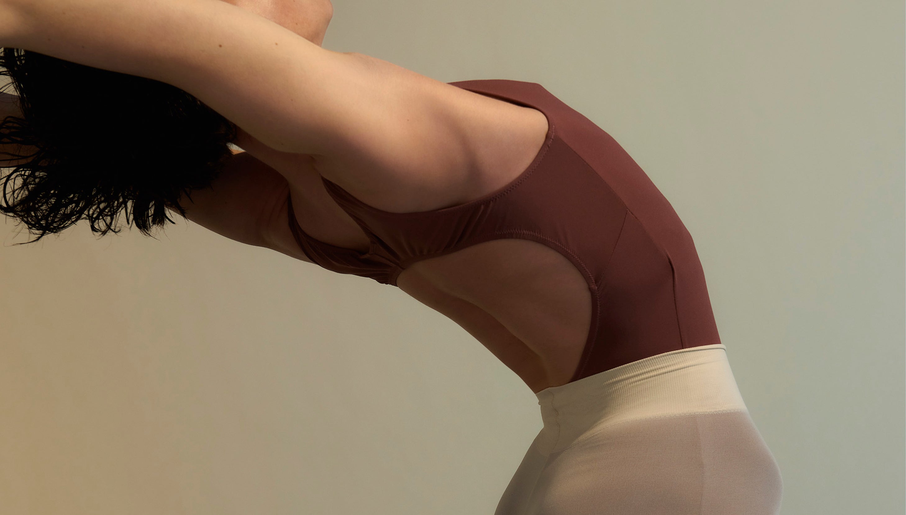 Šest cviků, které vám okamžitě uleví od napětí a stresu