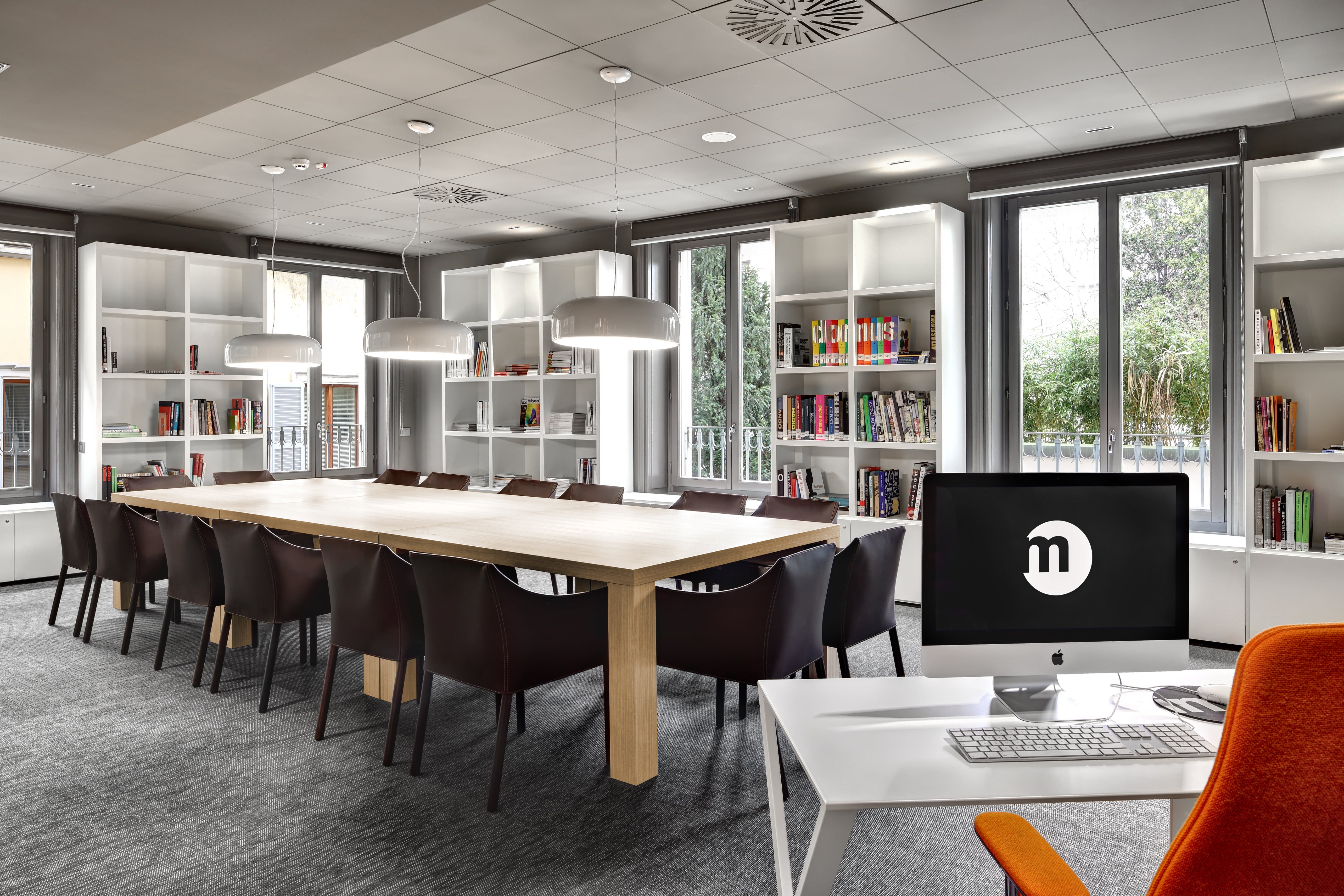 Istituto Marangoni: milánský design kampus, knihovna Istituto Marangoni: milánský design kampus, knihovna