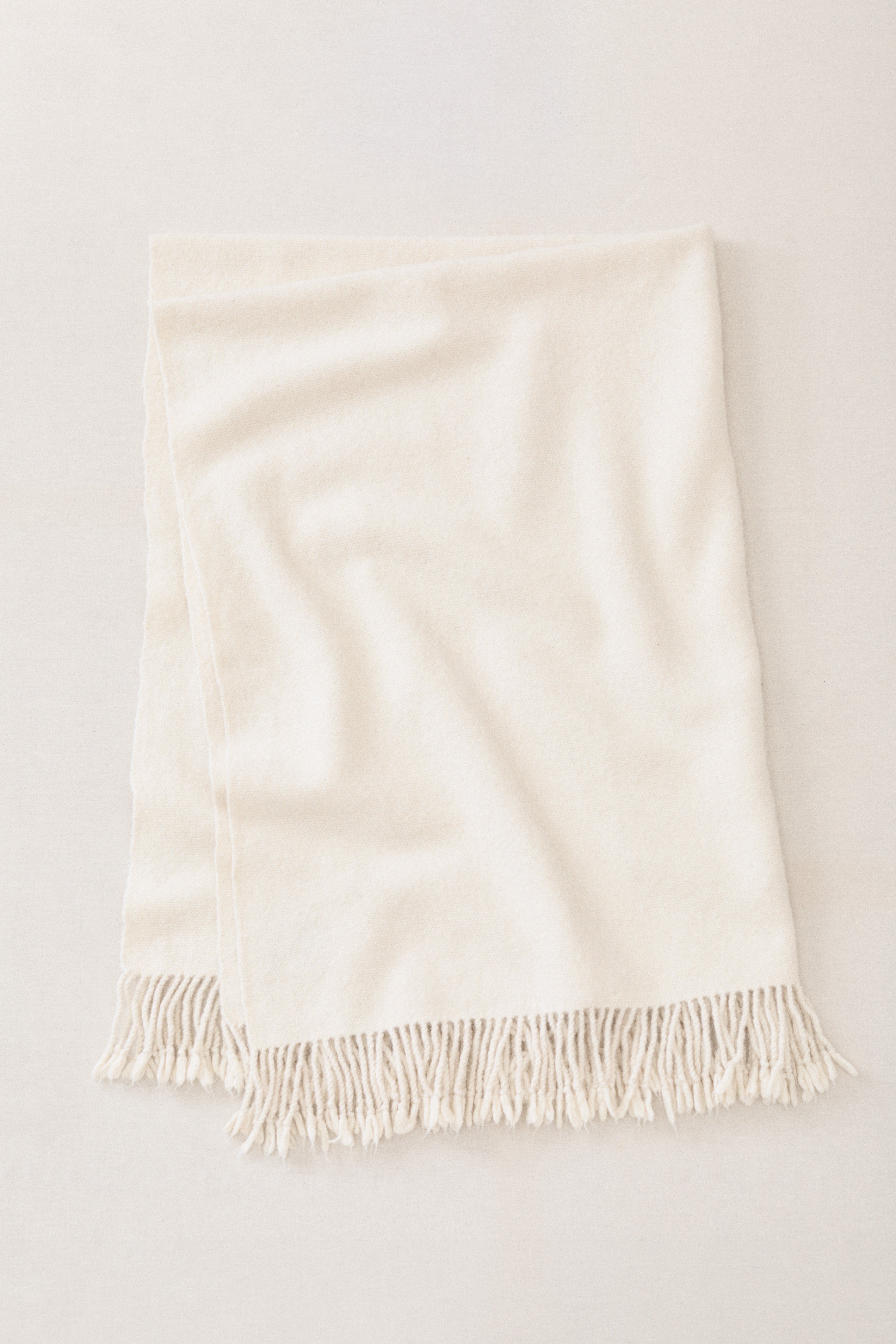 Deka, Lauren Manoogian (prodává Lauren Manoogian), 690 $ Deka, Lauren Manoogian (prodává Lauren Manoogian), 690 $