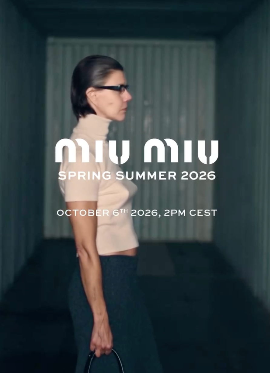 Živě z Paříže: Trendy sukně paní Prady. Podívejte se, co se bude nosit na jaře 2026