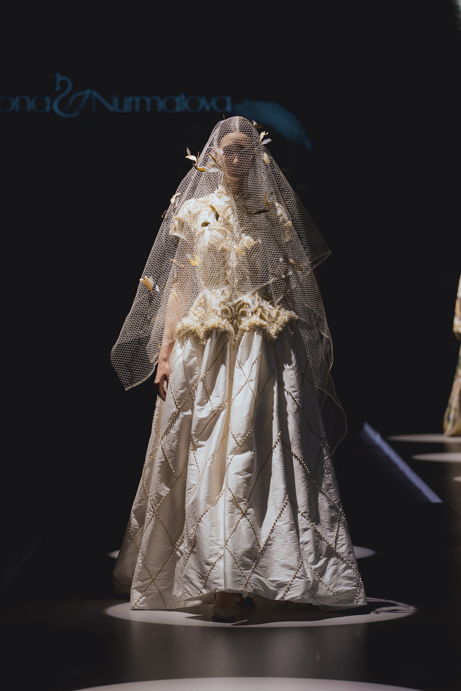 Emoce, velkolepost i řemeslo. Uzbecký týden módy dokázal, že oblast Střední Asie stojí za pozornost