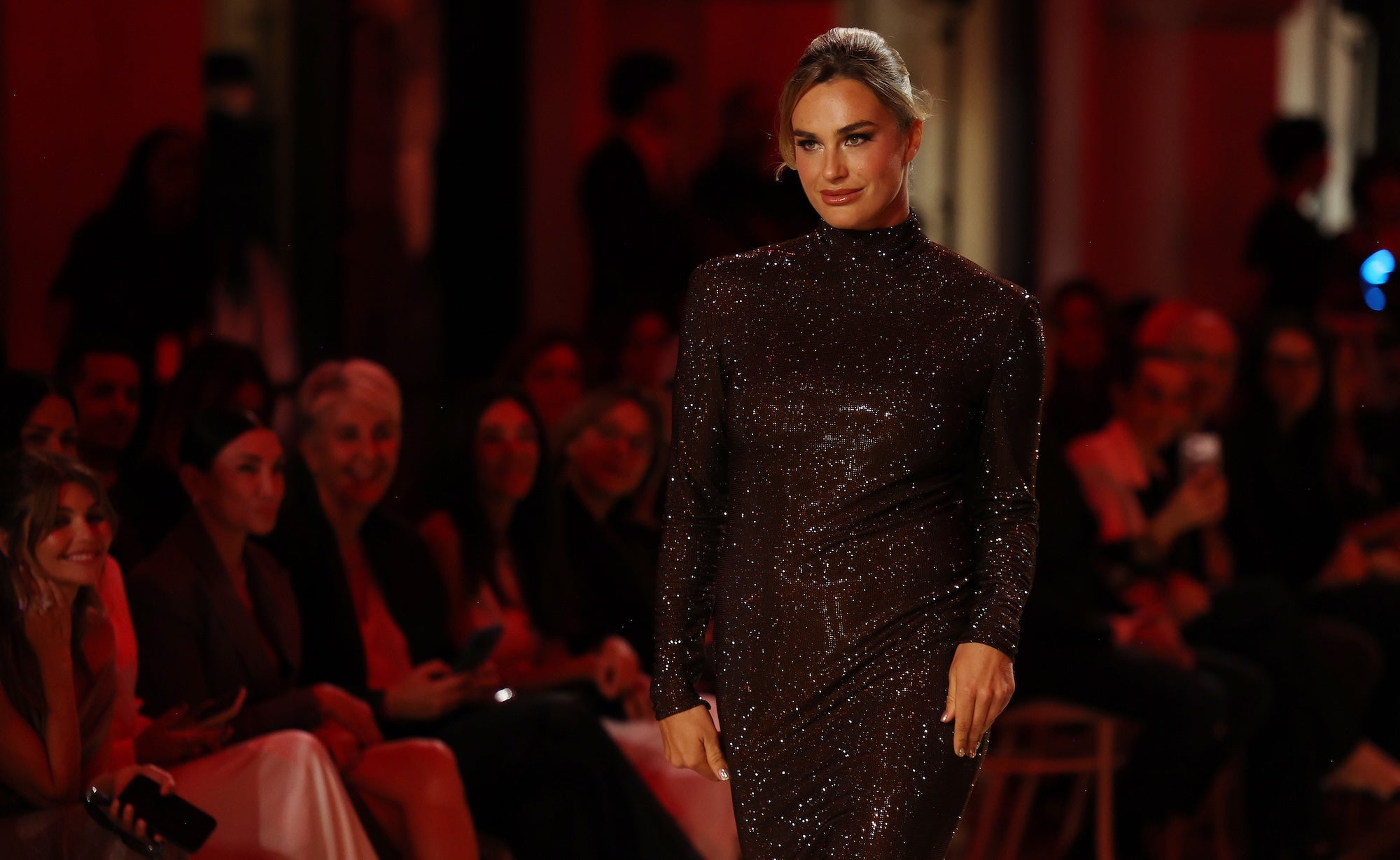 Tenisová hvězda Aryna Sabalenka skórovala na milánském Vogue World v oslnivé róbě Gucci