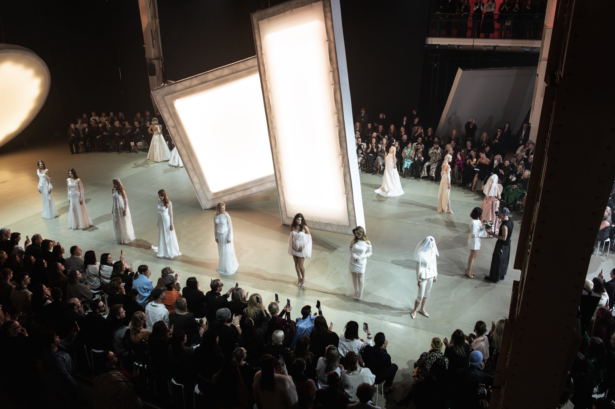 Mercedes-Benz Fashion Live! 2025: Hlas novej generácie a energia prítomného okamihu