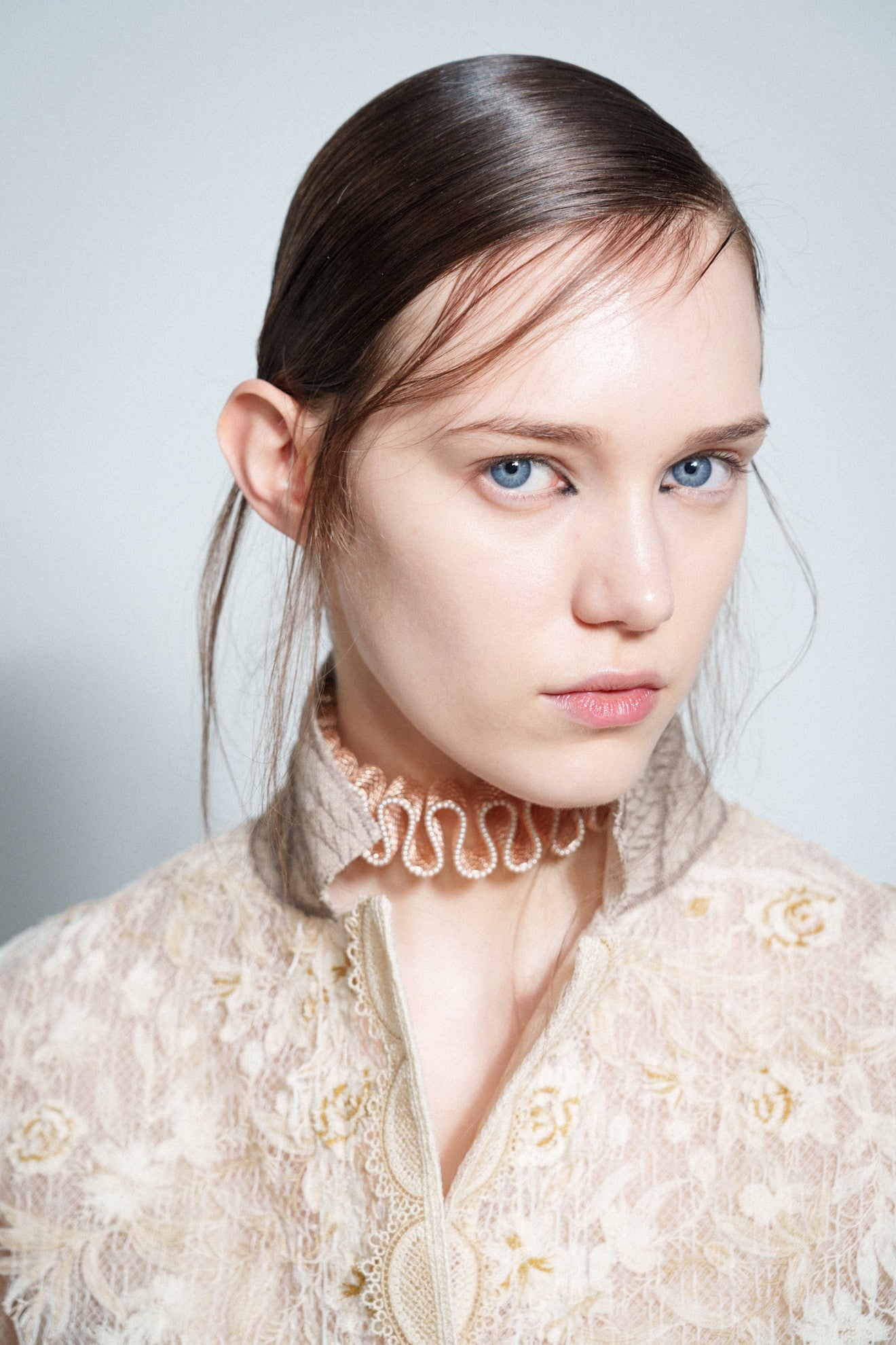 Dior říká: Otočte linku a zastrčte culík