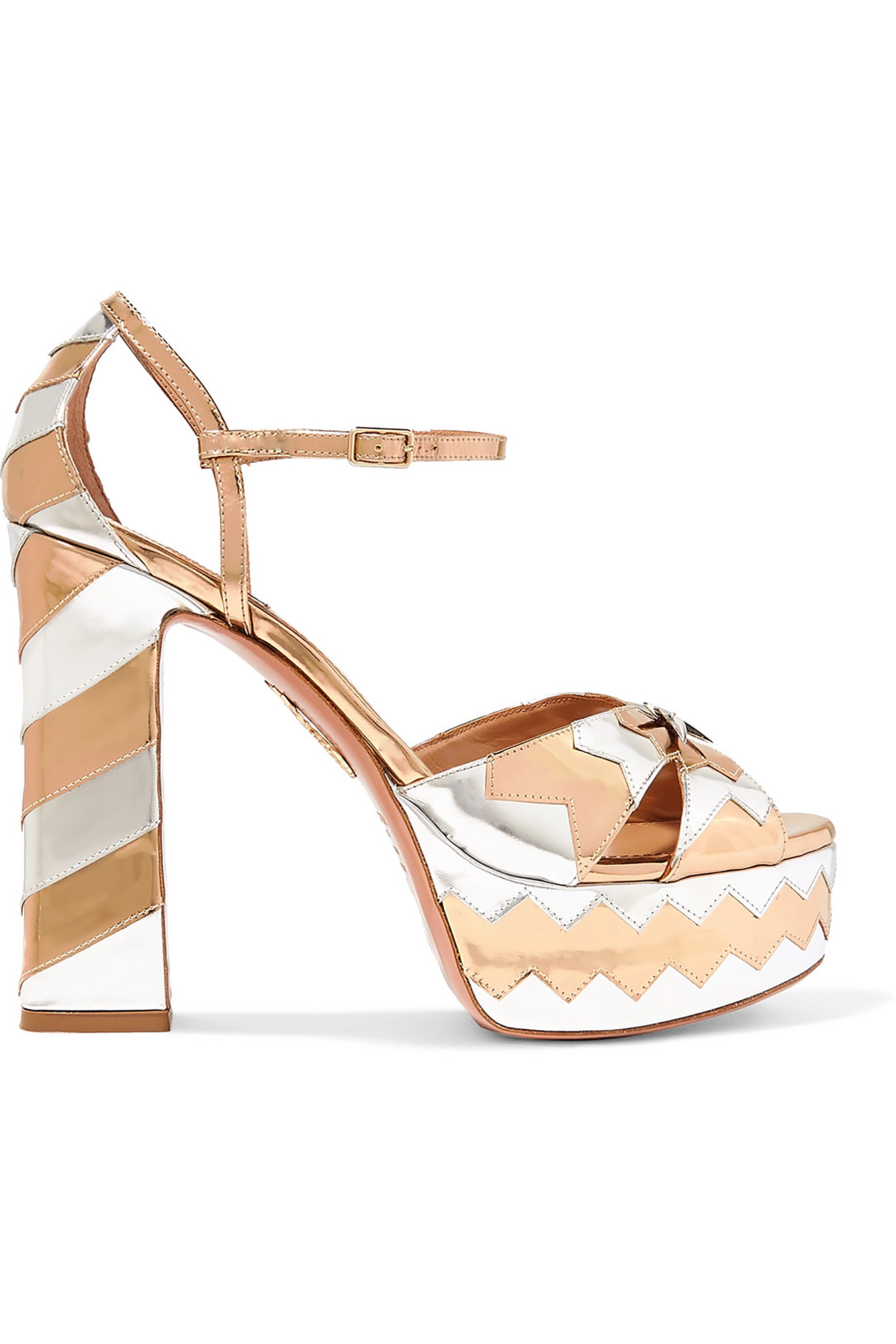 Model od Eugenie Niarchos Autor: Archiv Aquazzura/Net-a-Porter