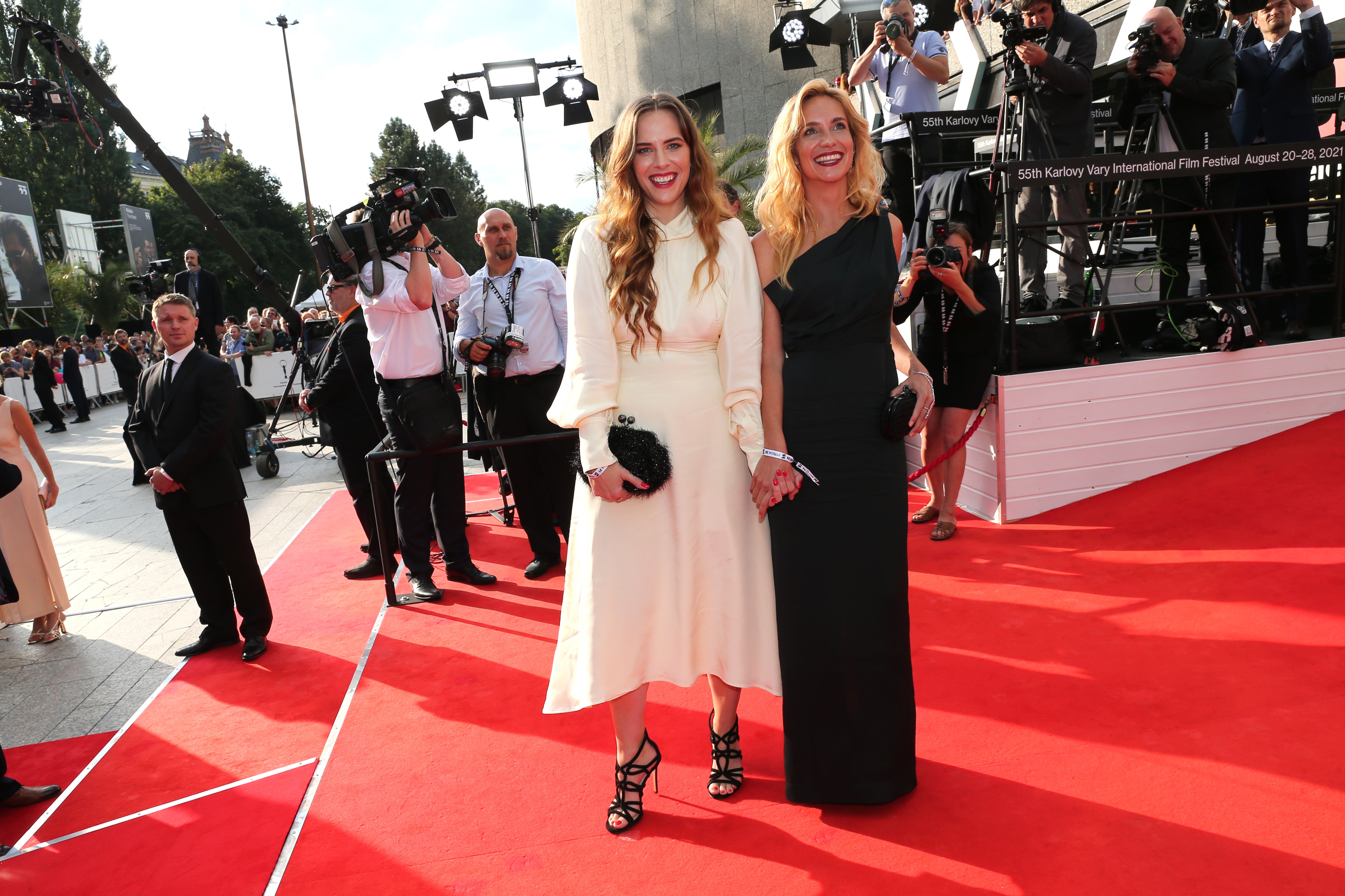 Petra Nesvačilová a Hana Vagnerová na 55. ročníku Mezinárodního filmového festivalu Karlovy Vary