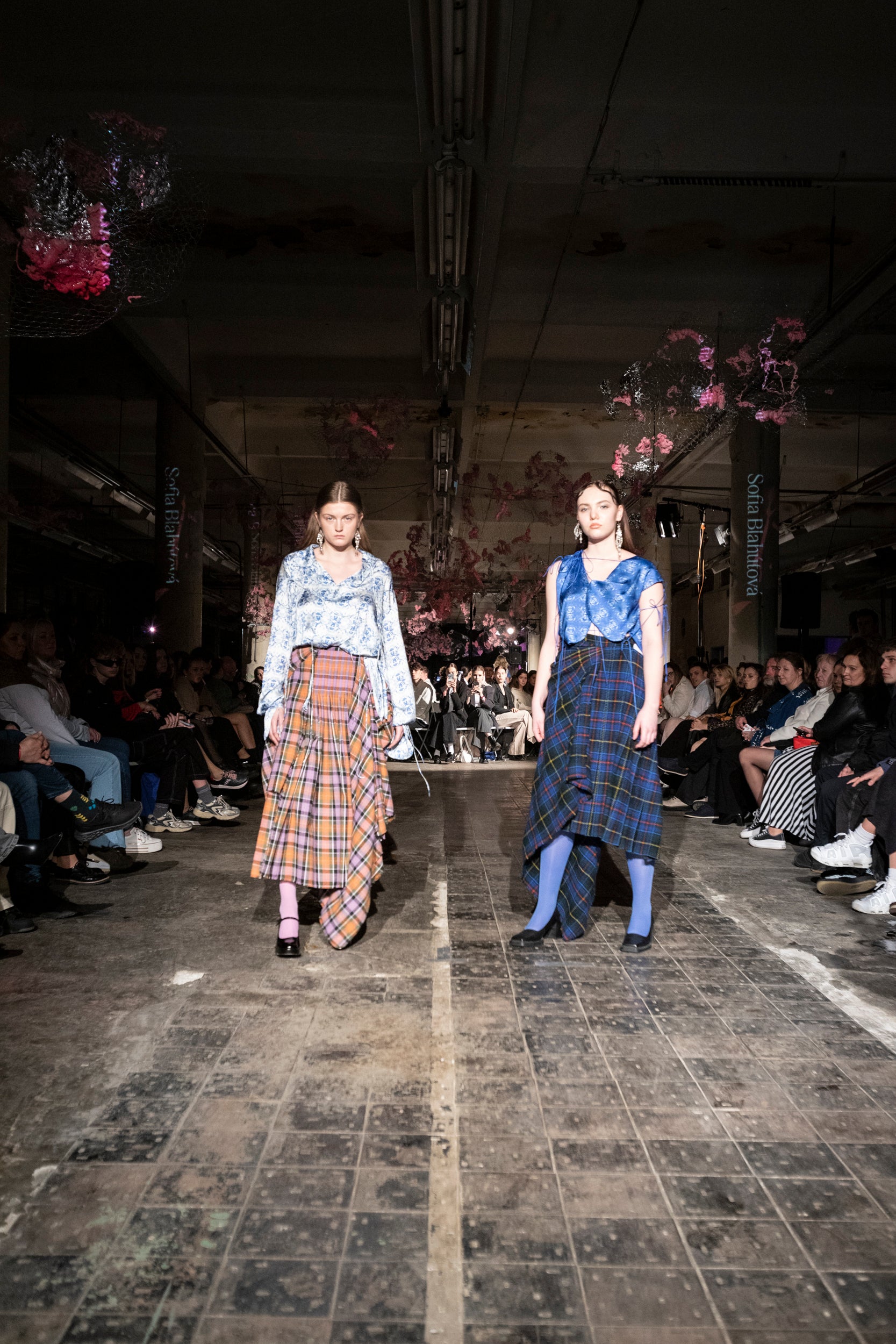 #VogueCSatelier: Jak se žije studentům po Doteku? Firmy tu před mladými lidmi dveře nezavírají, tvrdí Sofia Blahutová 