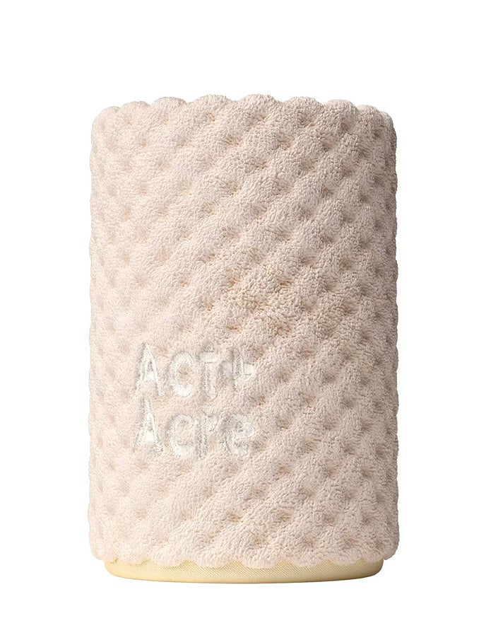 Microfiber Hair Towel, ACT+ACRE, prodává Revolve, 764 Kč