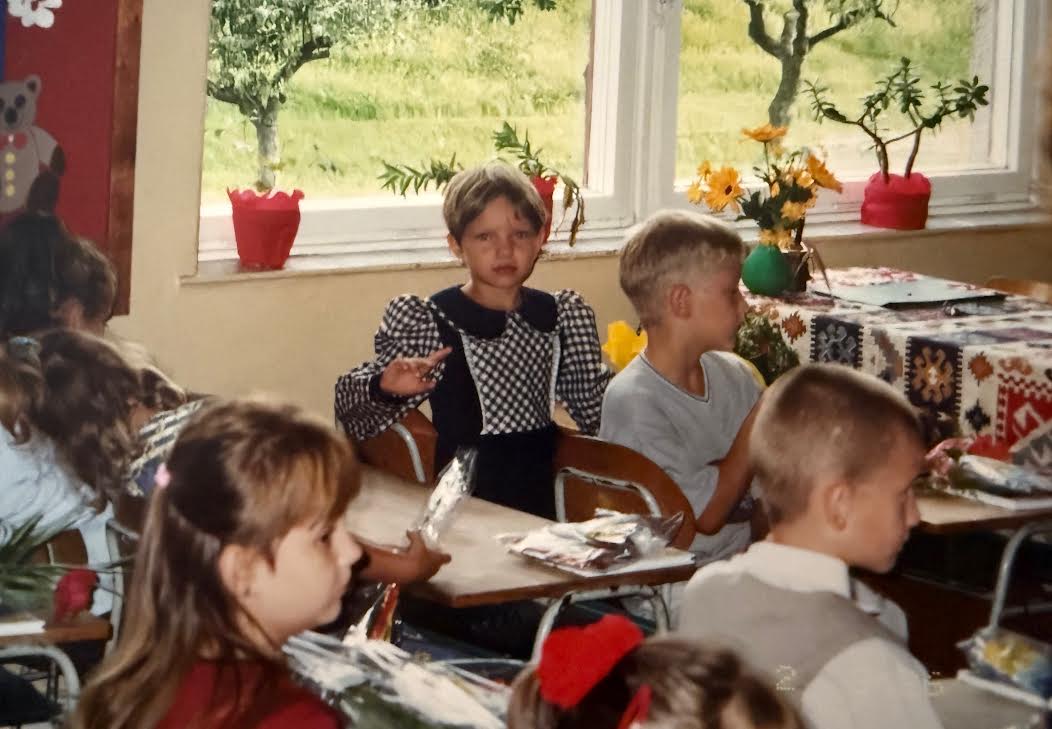 Poznáte, kdo jsou tyto holčičky? První školní den očima českých supermodelek