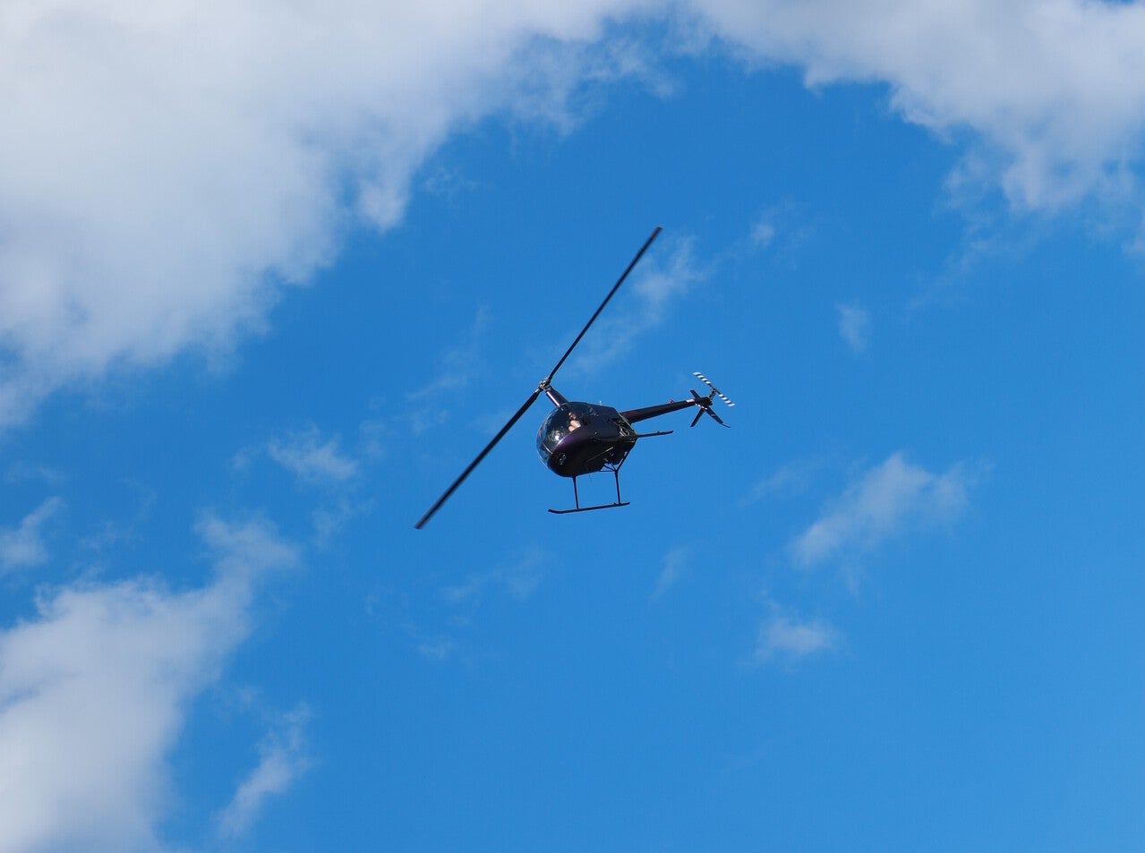 Přistávající David Černý