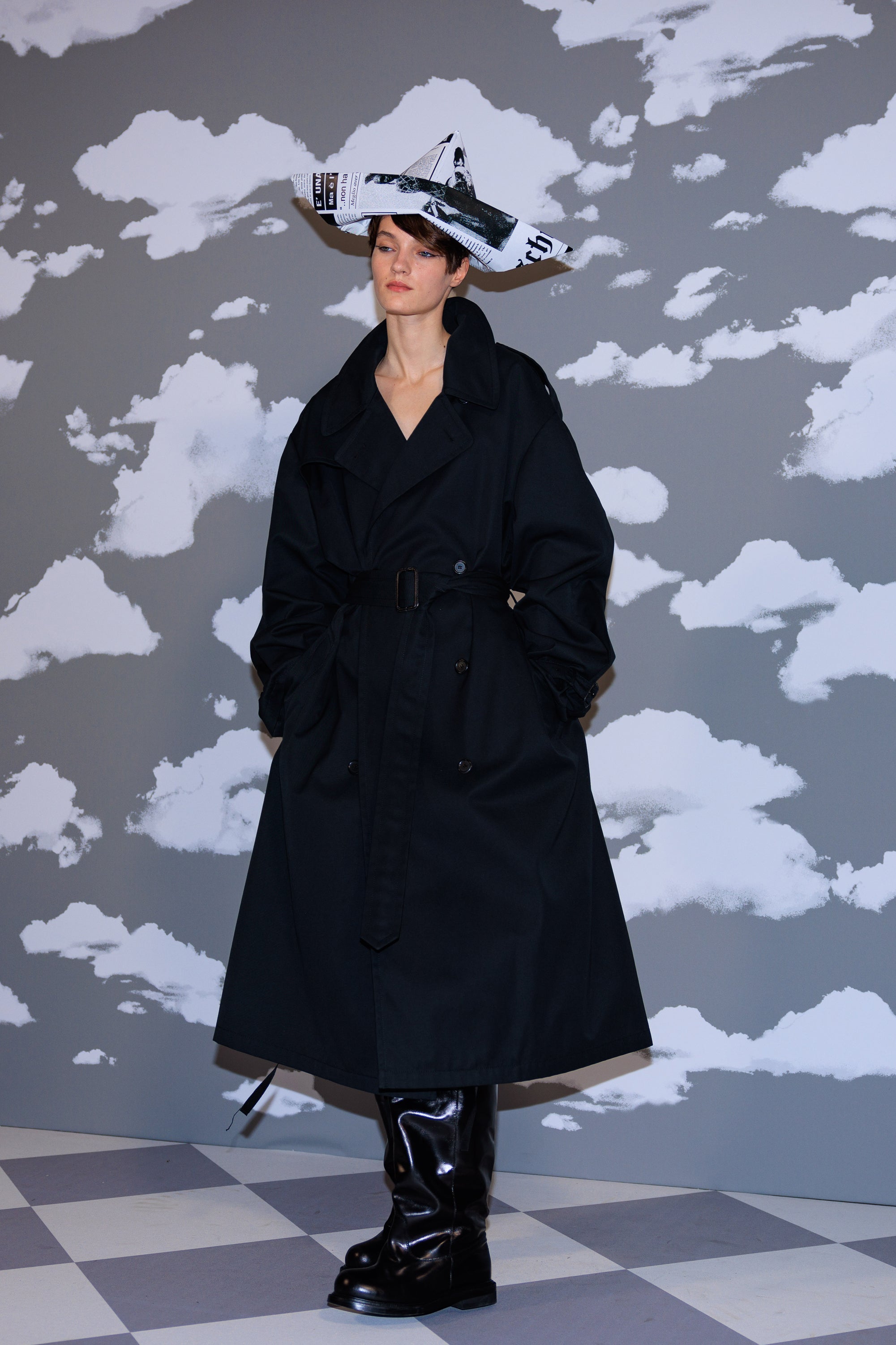 Pozvolný žert v kolekci Moschino, Prada remix a vrstevnaté Fendi. Co zatím nabídl milánský týden módy? 