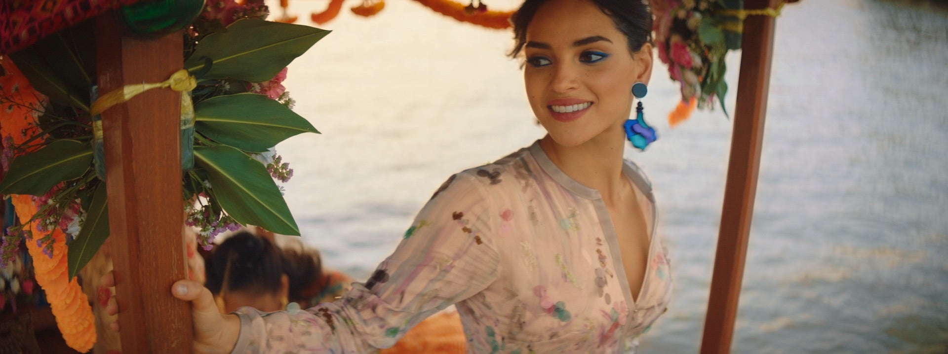 Adria Arjona     Autor: Hunter & Gatti pro Armani Beauty