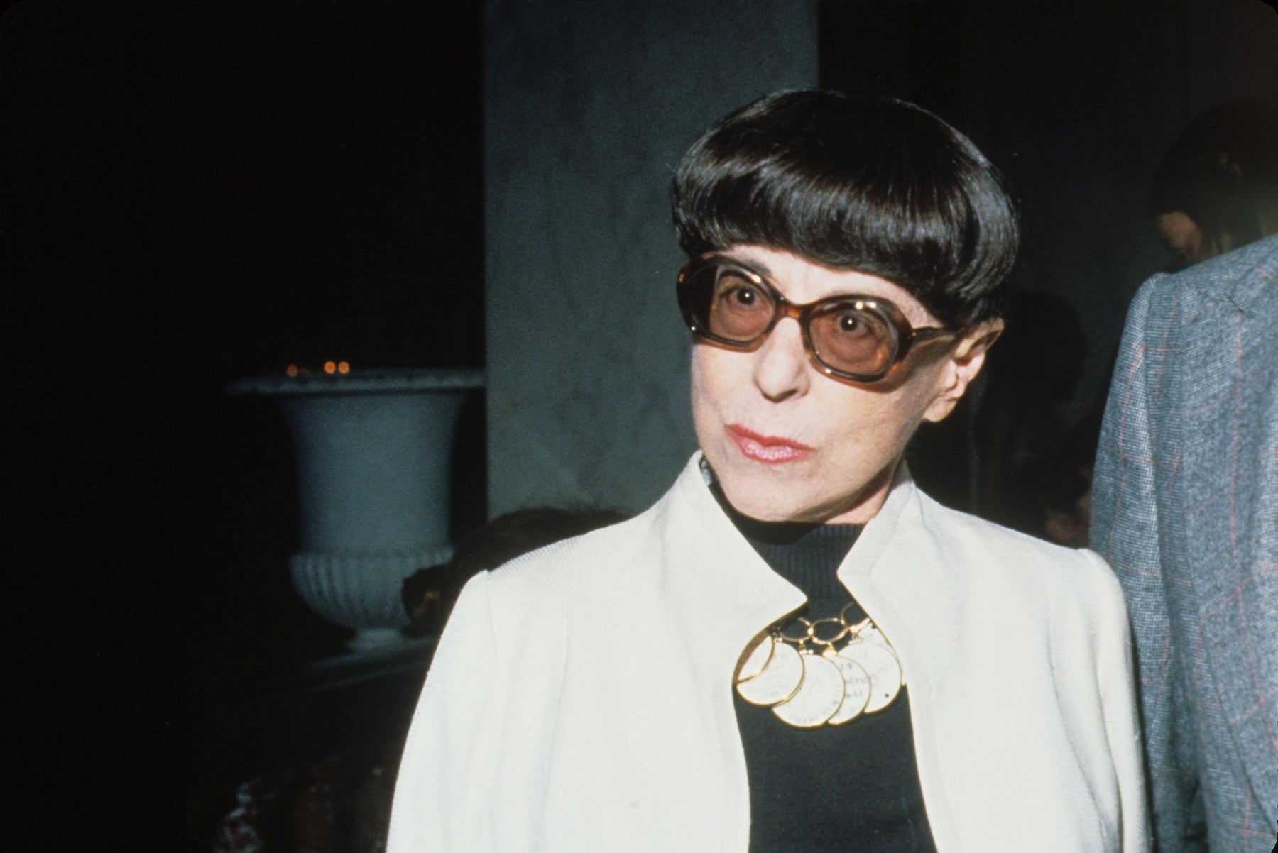 Profesi kostýmního výtvarníka musel někdo vymyslet. Ujala se toho Edith Head
