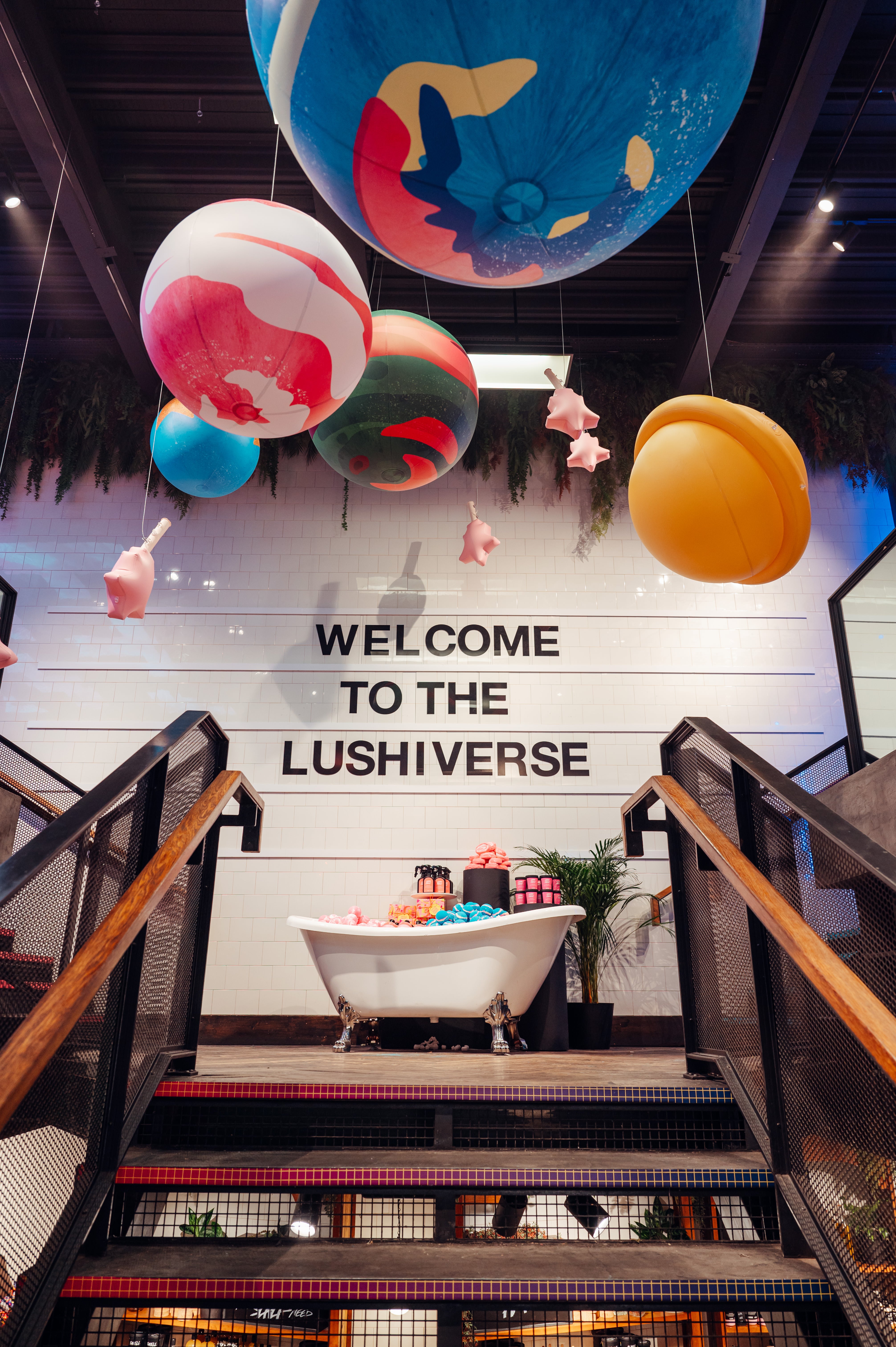 Autor: LUSH Autor: LUSH