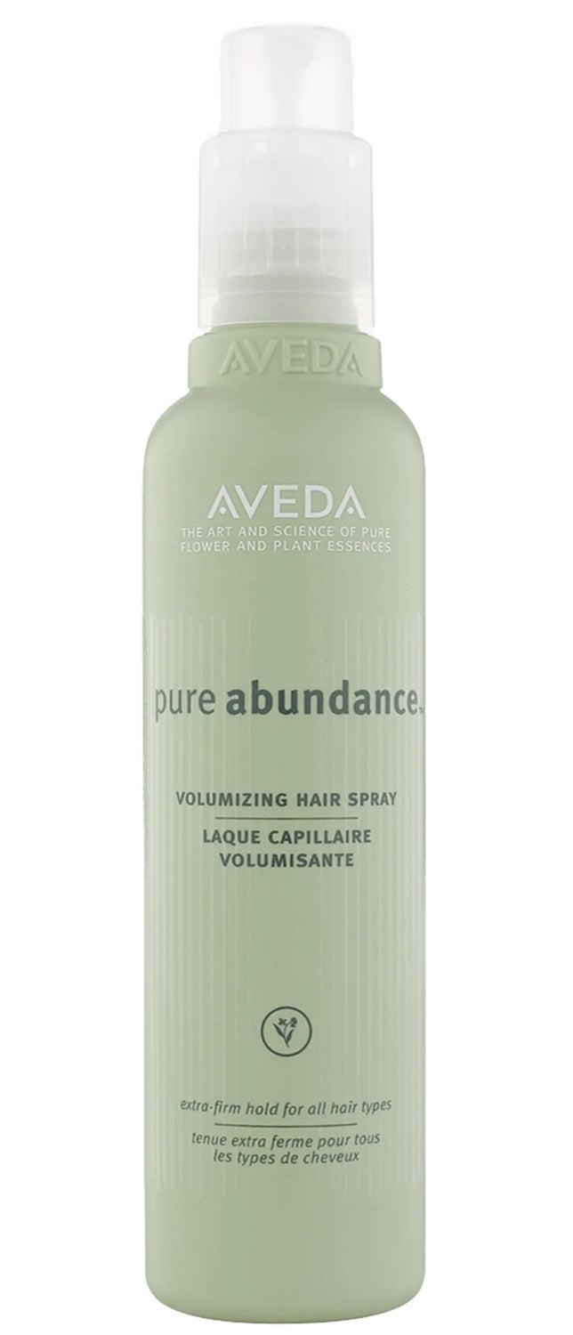 Objemový sprej pure abundance™ Volumizing Hair Spray, AVEDA, prodává Notino, 625 Kč