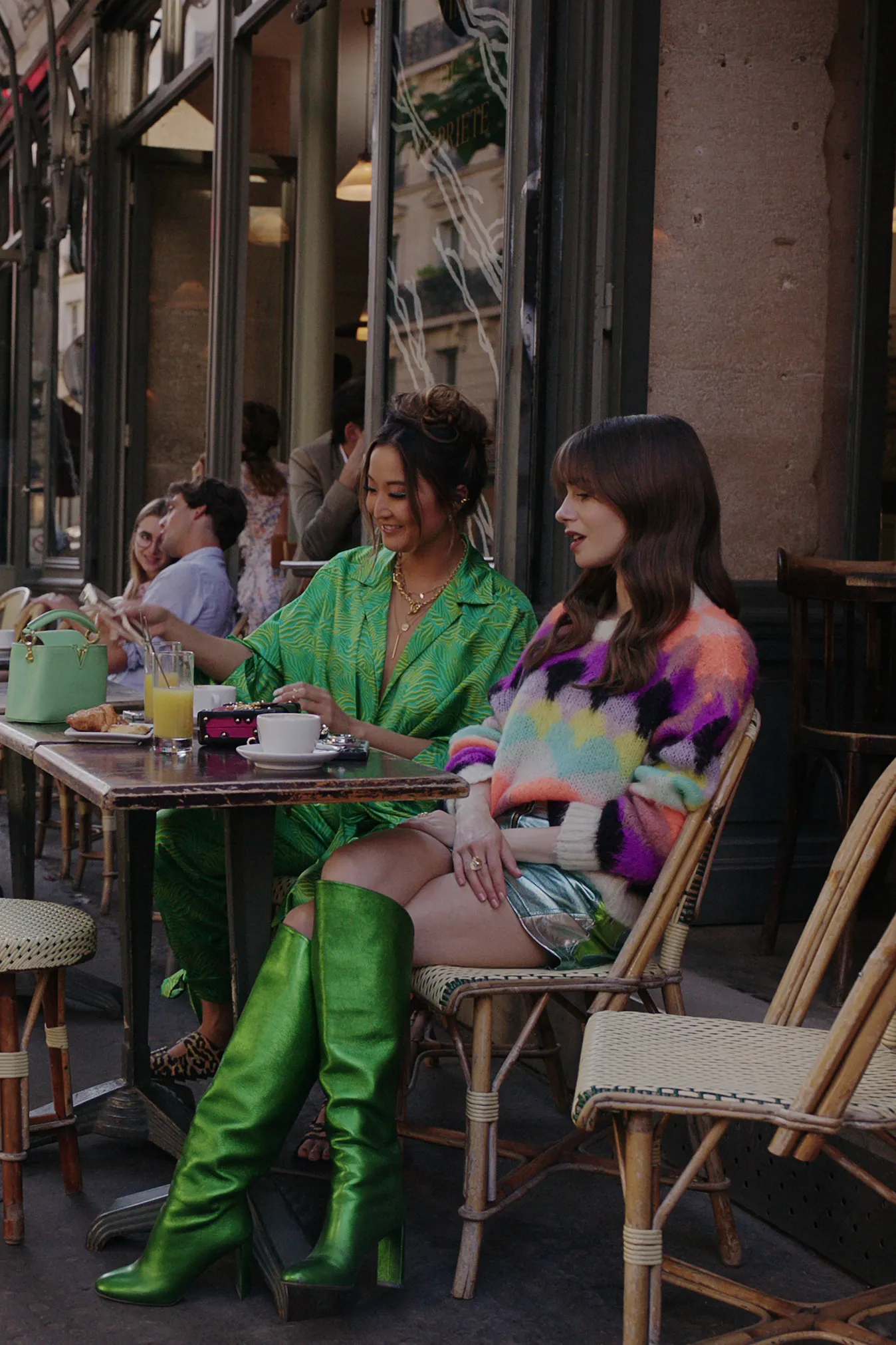 Tyto trendy boty, které schválila i Emily in Paris, budou na podzim mega hitem