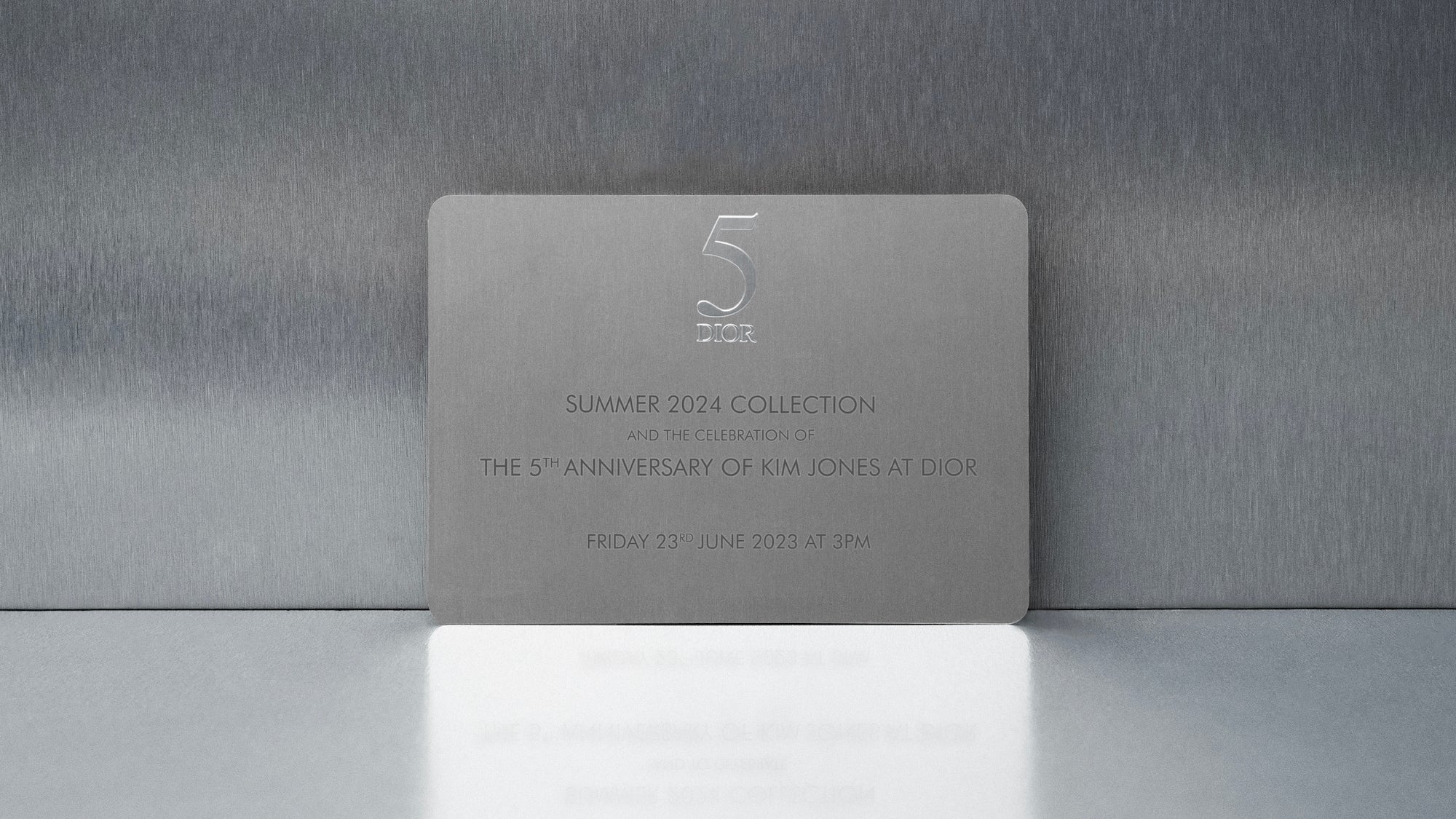 Kim Jones rekapituluje pět let u Diora