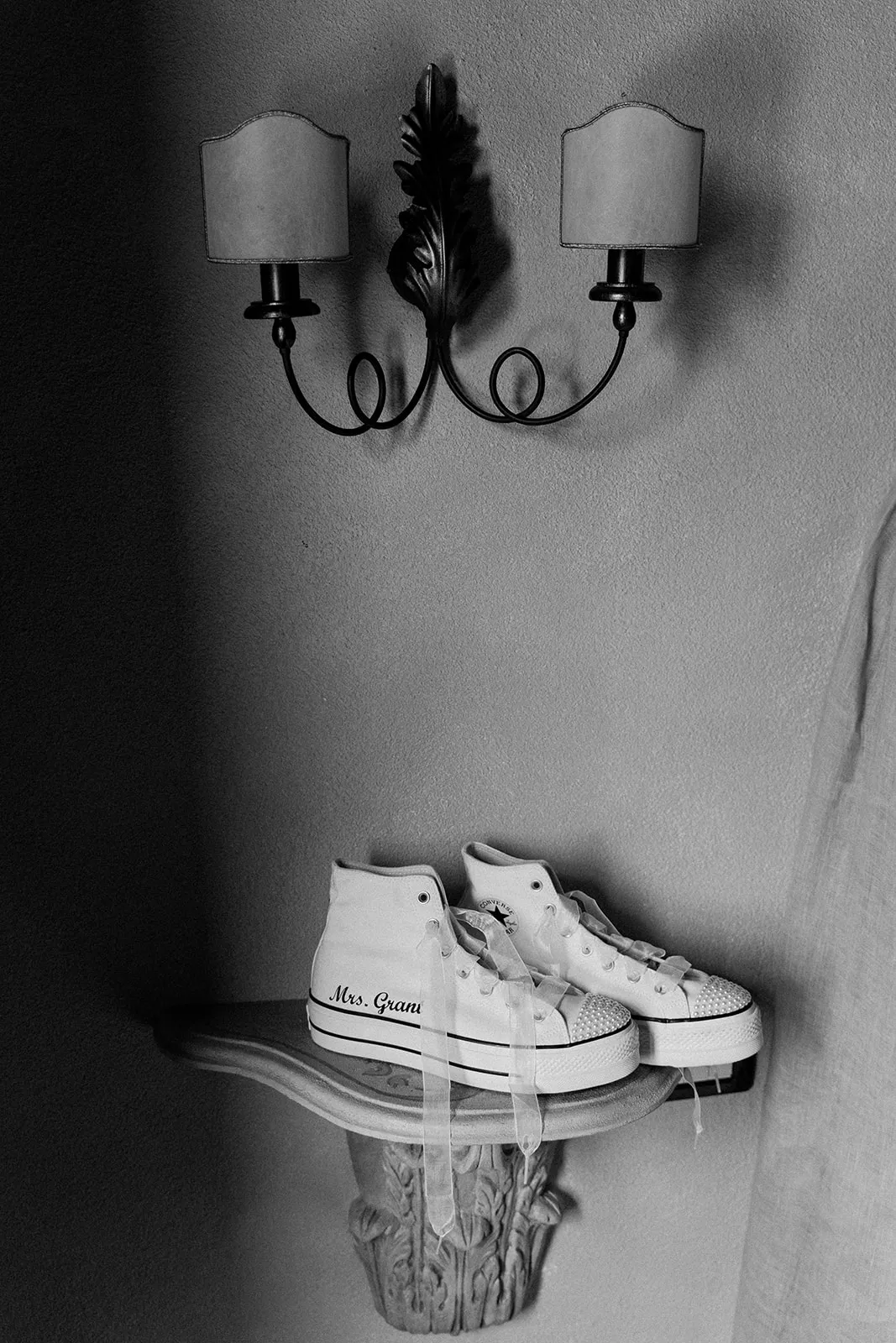 V lodičkách k oltáři? Ne! Ty nejvíce cool nevěsty volí conversky
