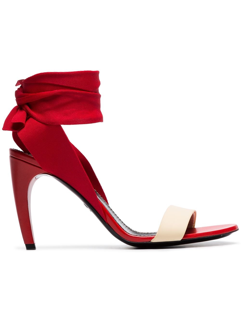 Červené sandálky s tělovým páskem, Proenza Schouler, prodává Farfetch.com, 520 €