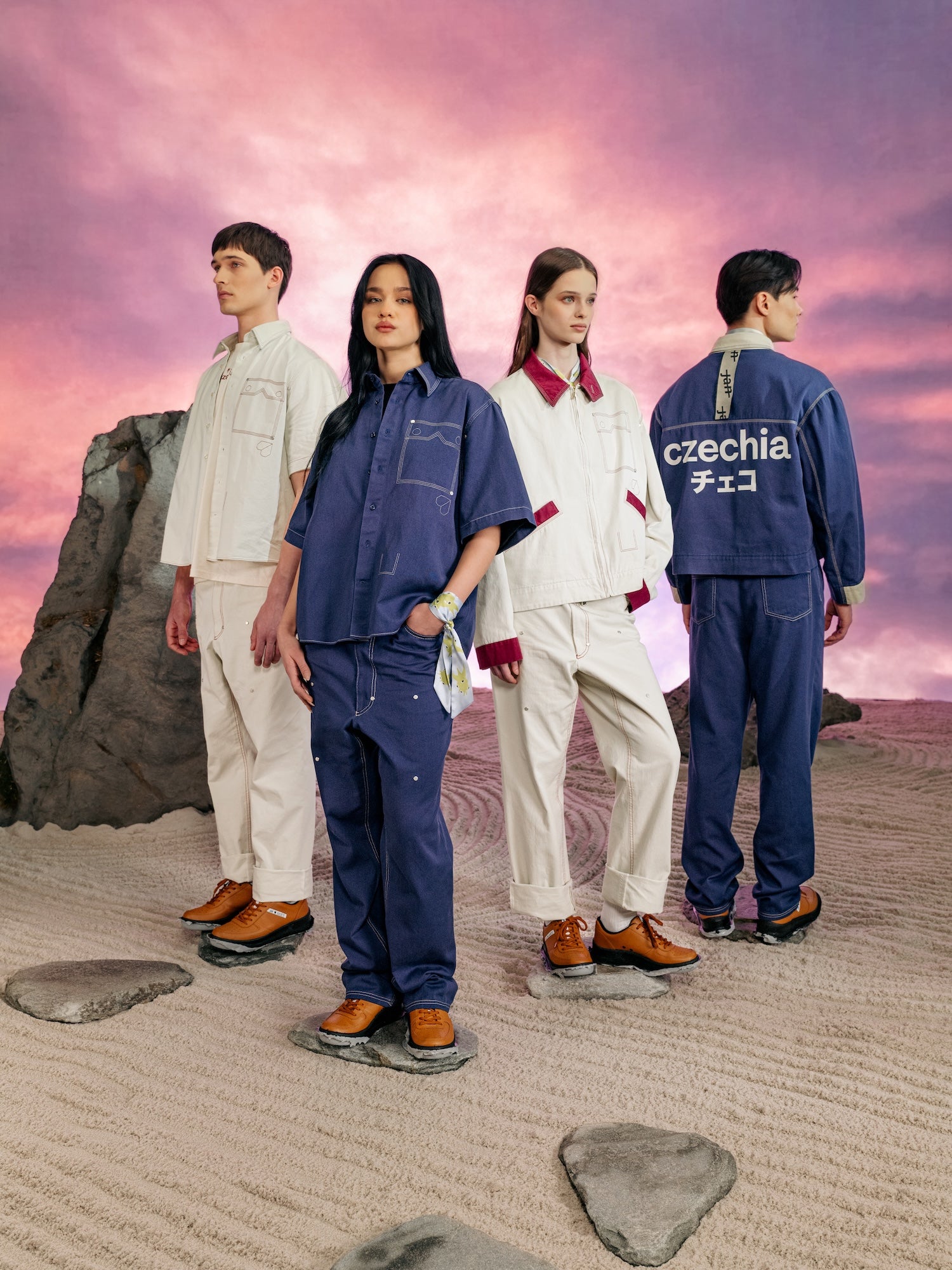 Jan Černý představil uniformy pro český pavilon Expo 2025 v Ósace