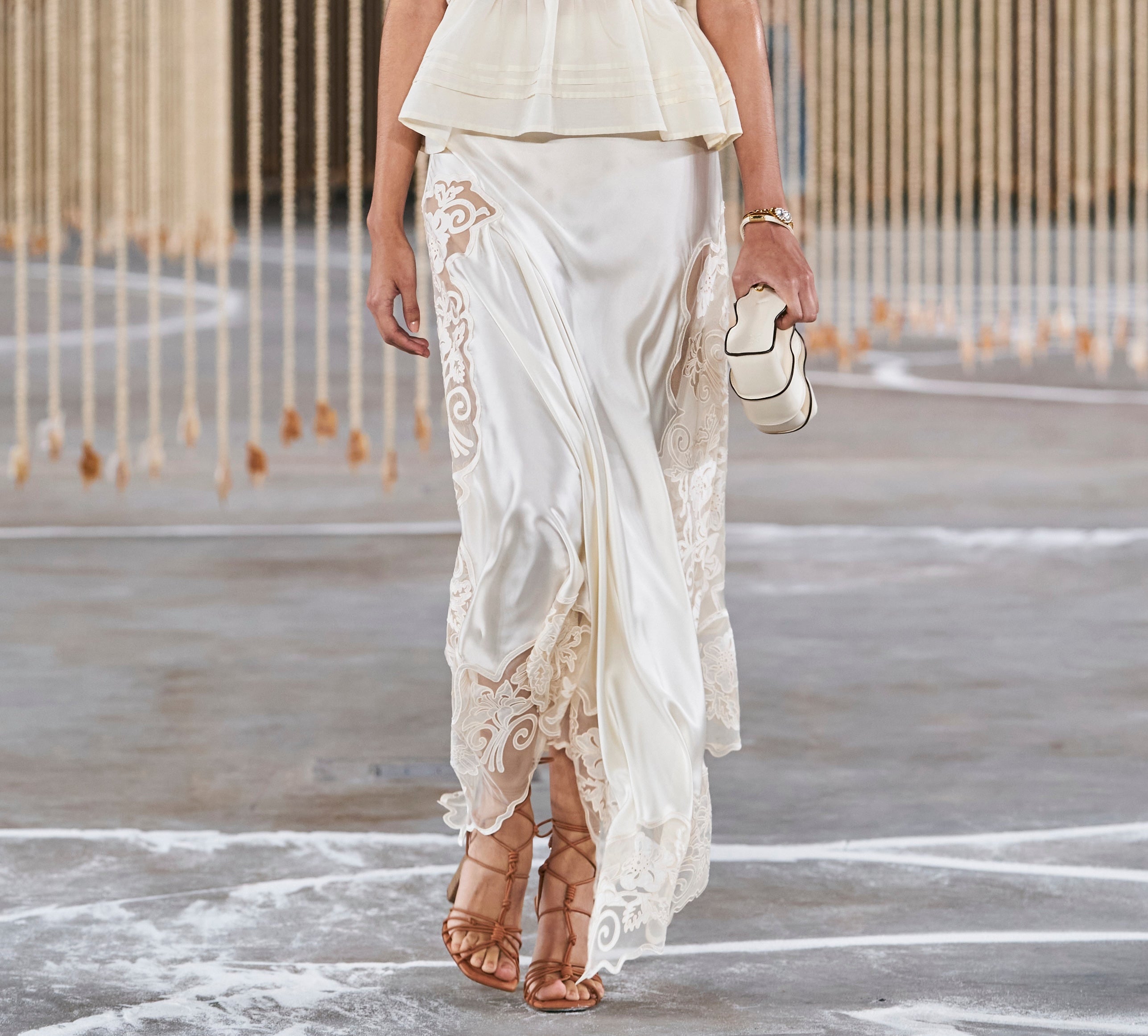 Kde se vzalo hedvábí a proč se stalo symbolem luxusu