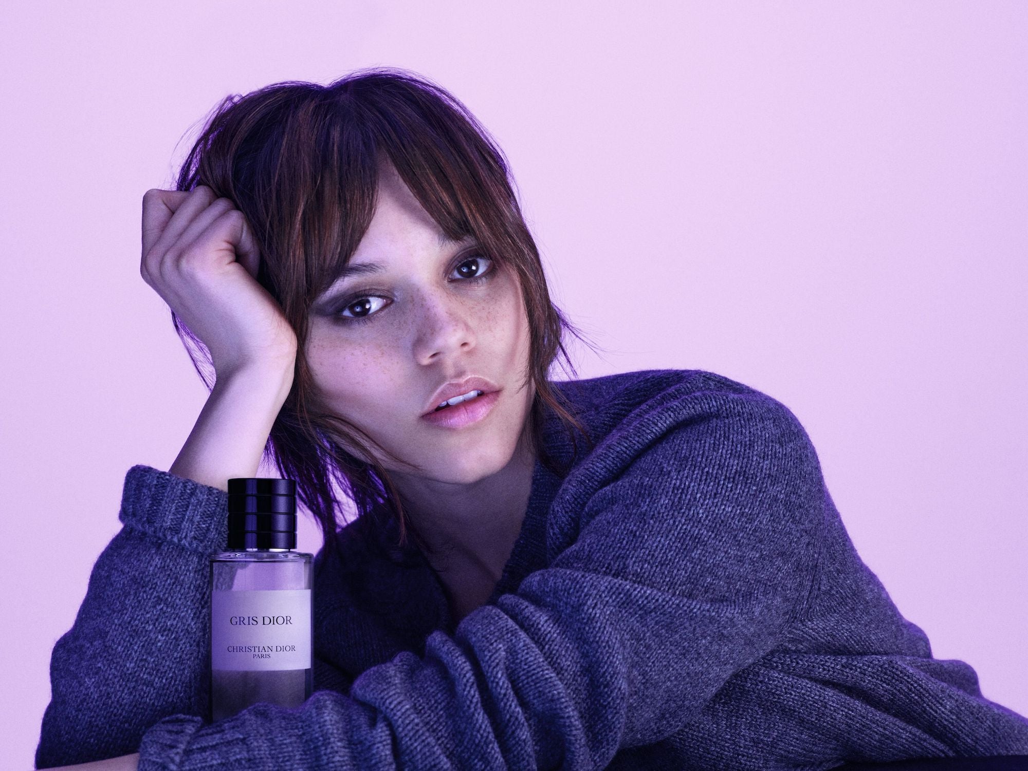 Jenna Ortega       Autor: Mikael Janssen for Parfums Christian Dior