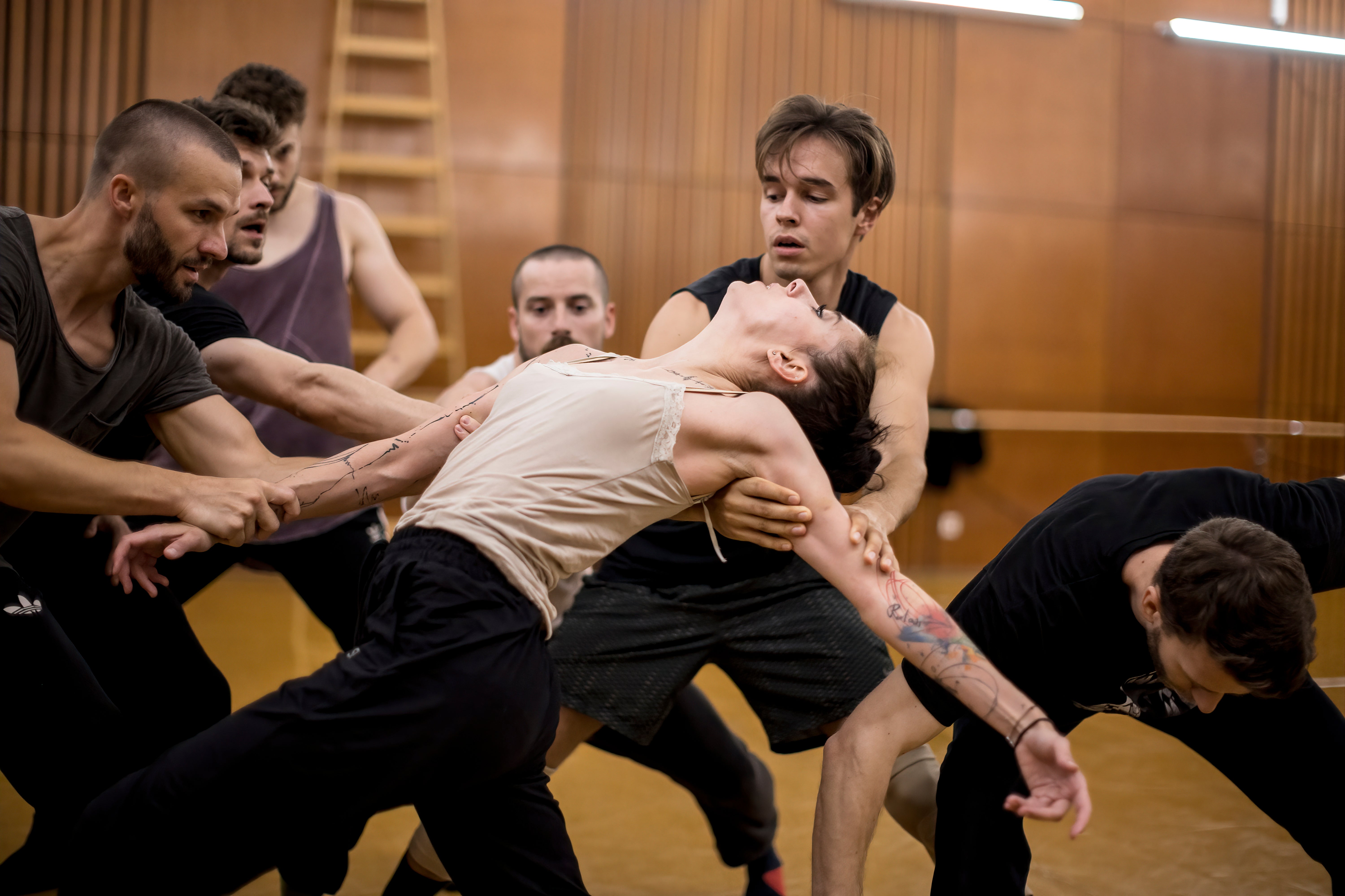 Laterna magika, Valerie a tyden divu, taneční zkouška