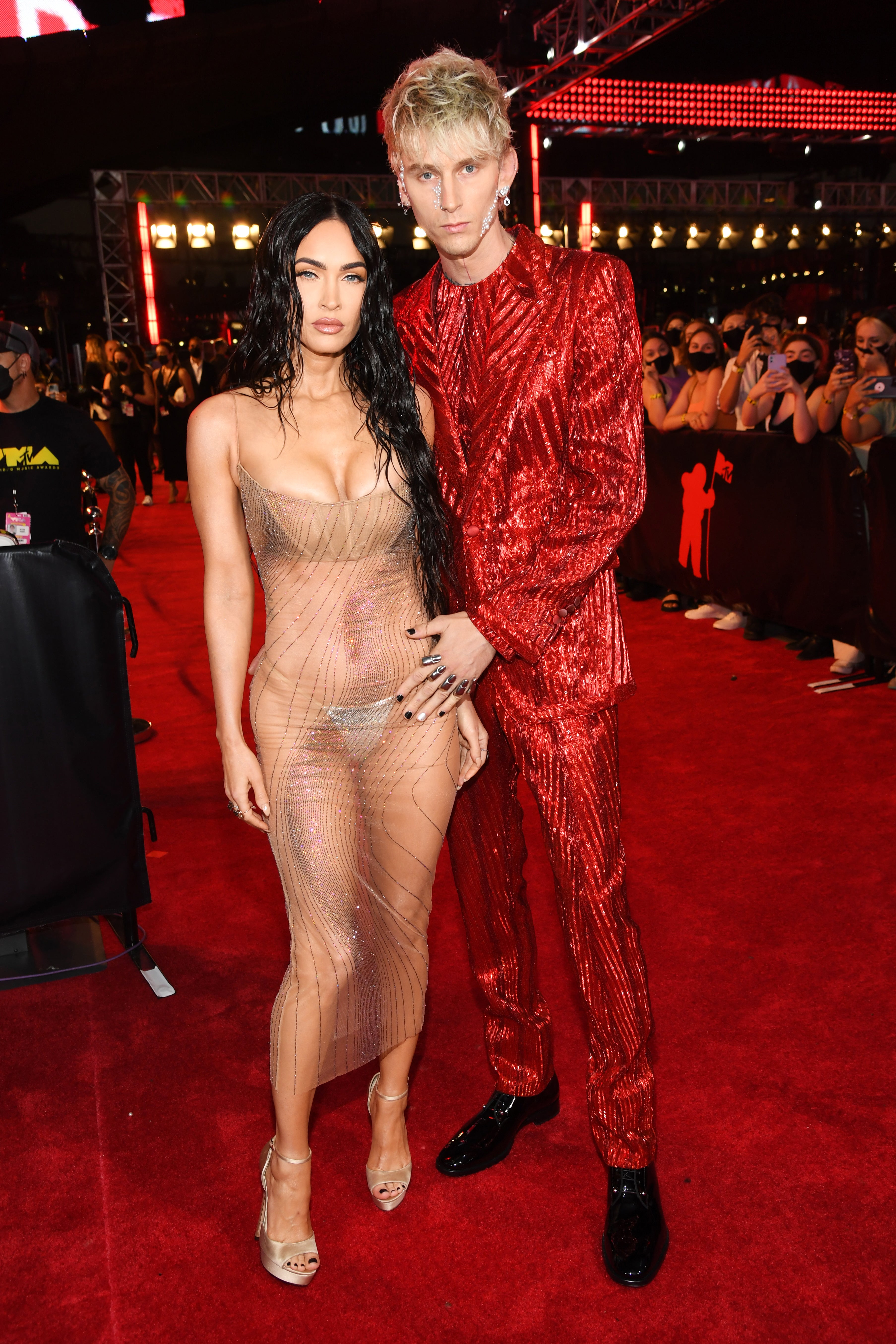 MTV Video Music Awards 2021: Megan Fox v šatech Mugler a Machine Gun Kelly MTV Video Music Awards 2021: Megan Fox v šatech Mugler a Machine Gun Kelly