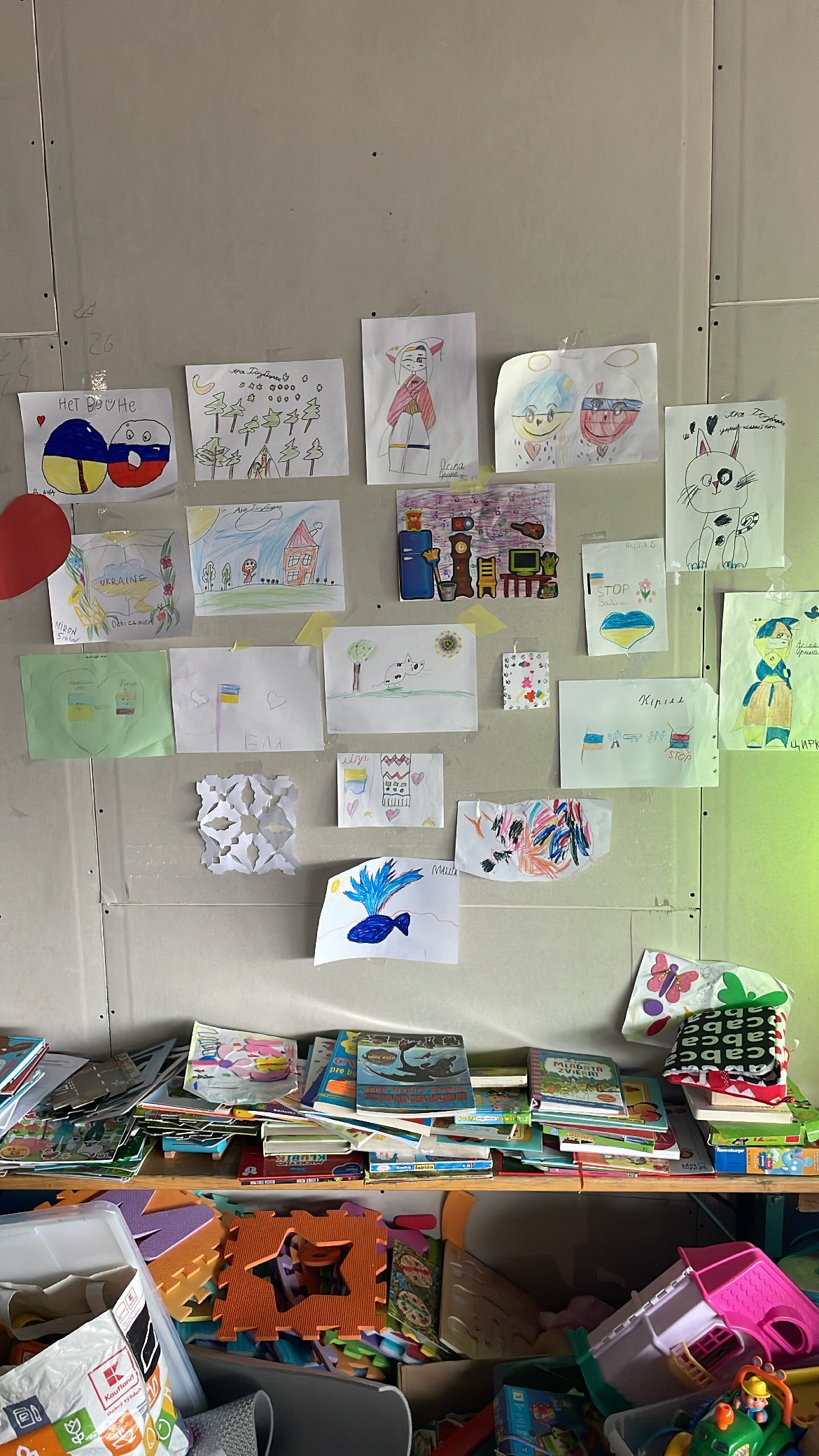 Centrum pro uprchlíky na Hlavním nádraží v Bratislavě